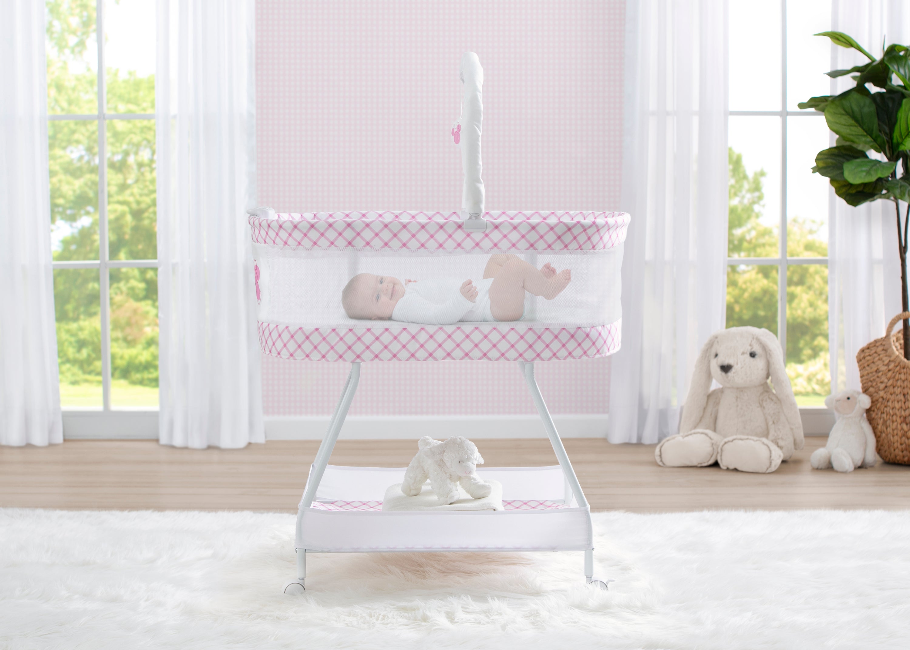 delta children's bassinet Minnie Mouse Sweet Dreams Bassinet
