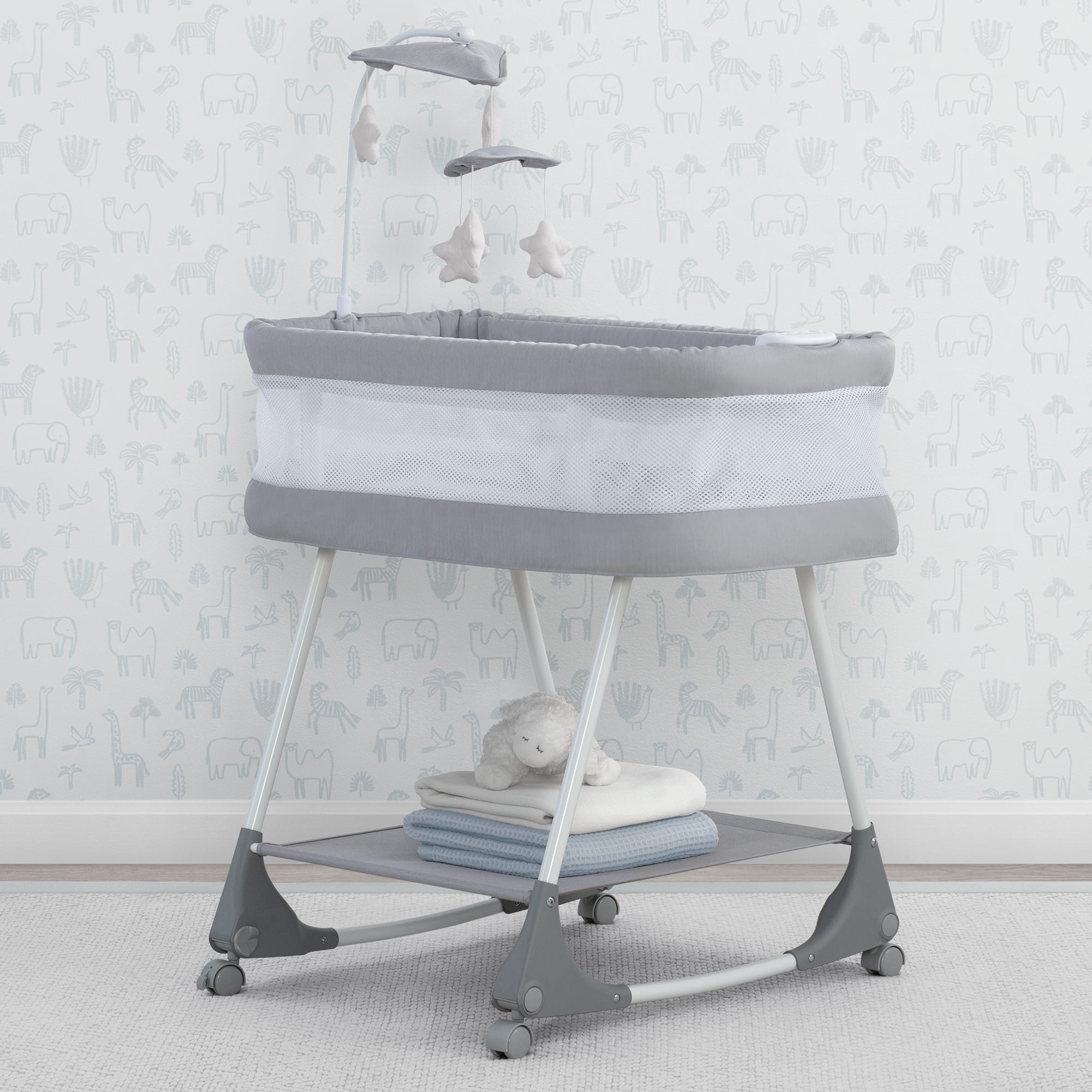 Simmons Shooting Star Rocking Bassinet with Airflow Mesh - Platinum Simmons Shooting Star Rocking Bassinet with Airflow Mesh - Platinum