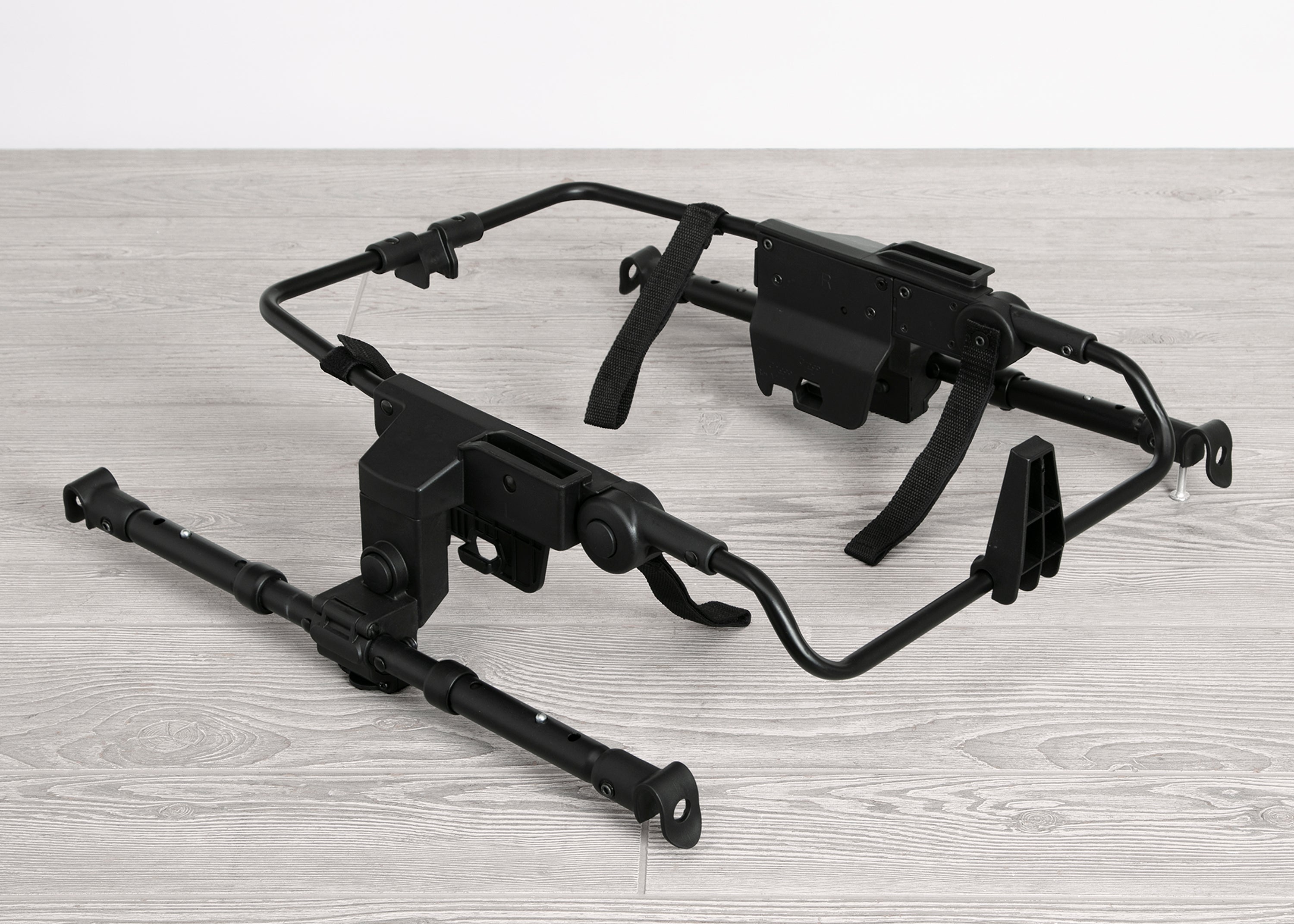 Wagon 5-in-1 Car Seat Adapter Delta Children - Main Image