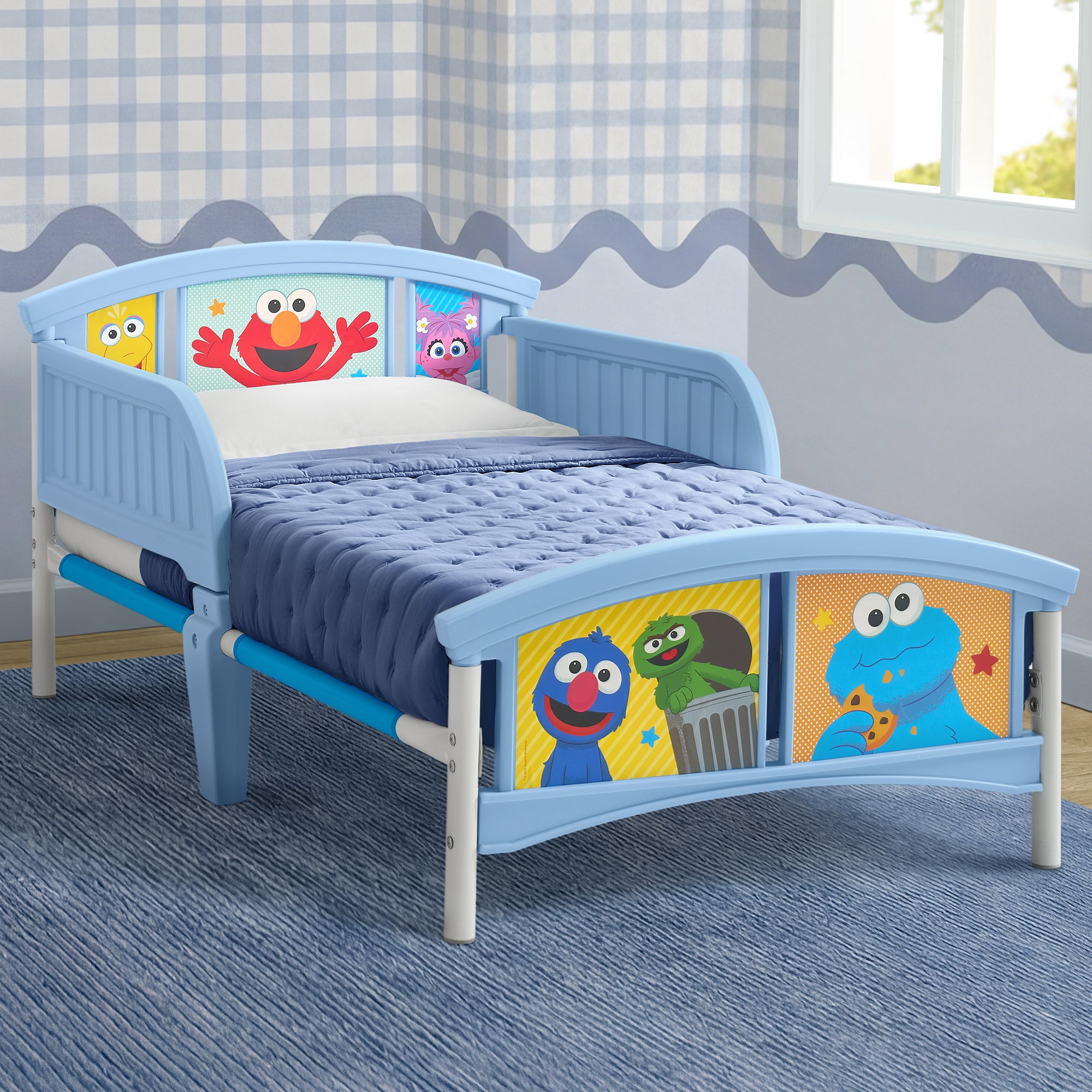 Sesame Street Plastic Toddler Bed - Delta Children