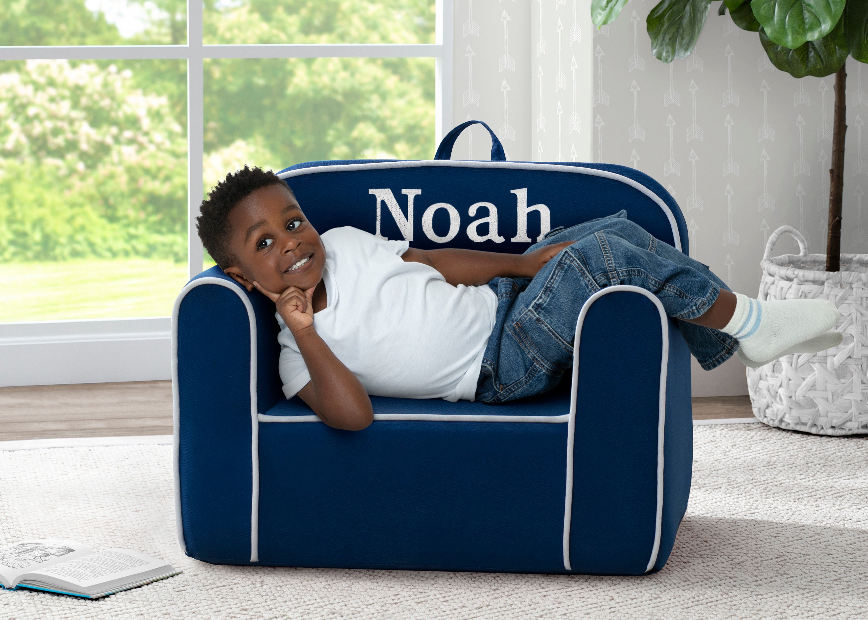 Personalized Kids Club Chair Delta Children Color: Blue/White