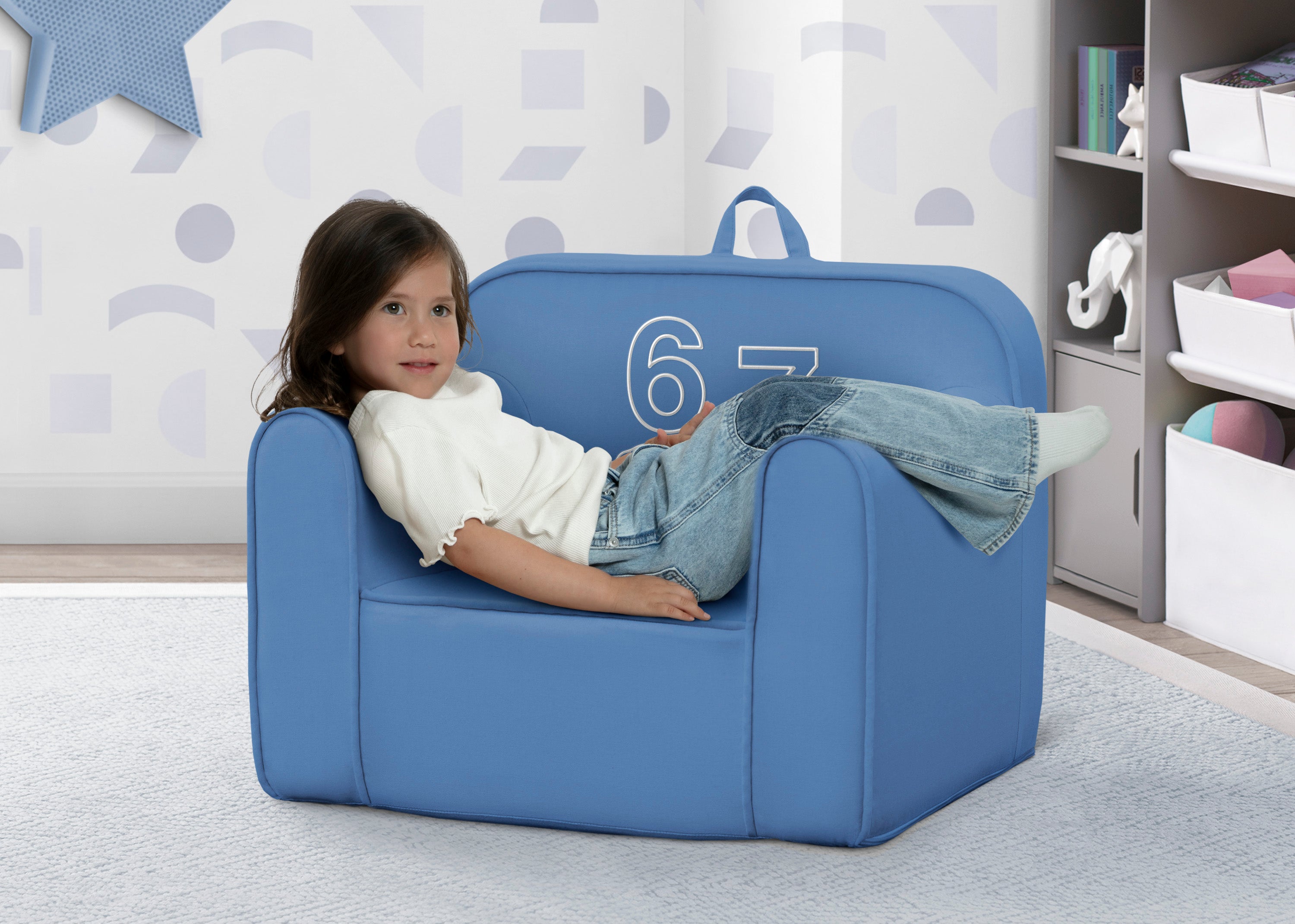 Six Seven 6-7 Cozee Chair