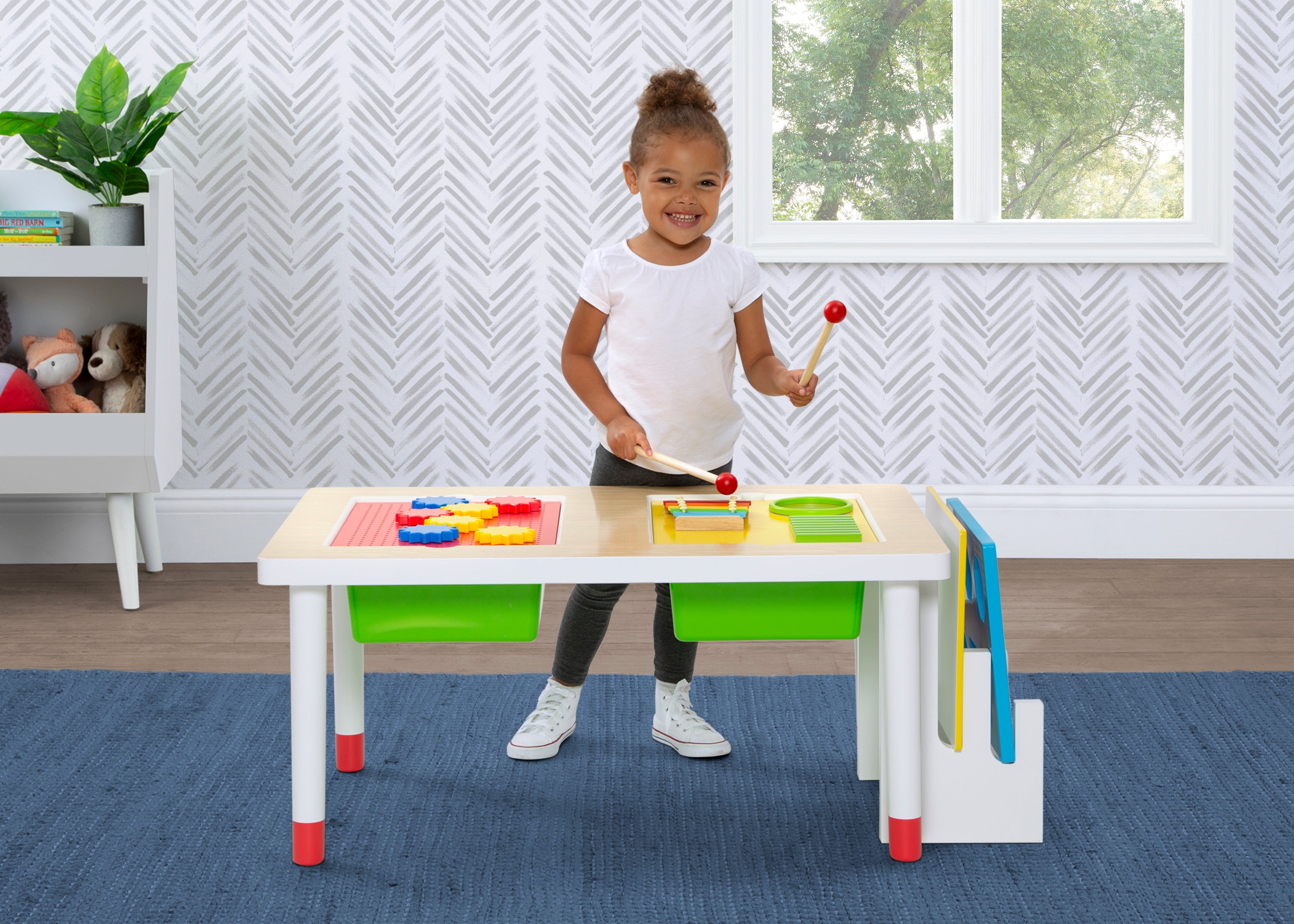 Delta Children Play and Learn Sensory Table for Kids Size Normal White