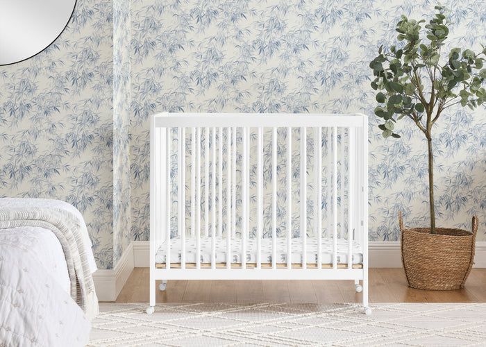 Mia Portable Folding Mini Crib with 1.5-Inch MattressBianca White (130)