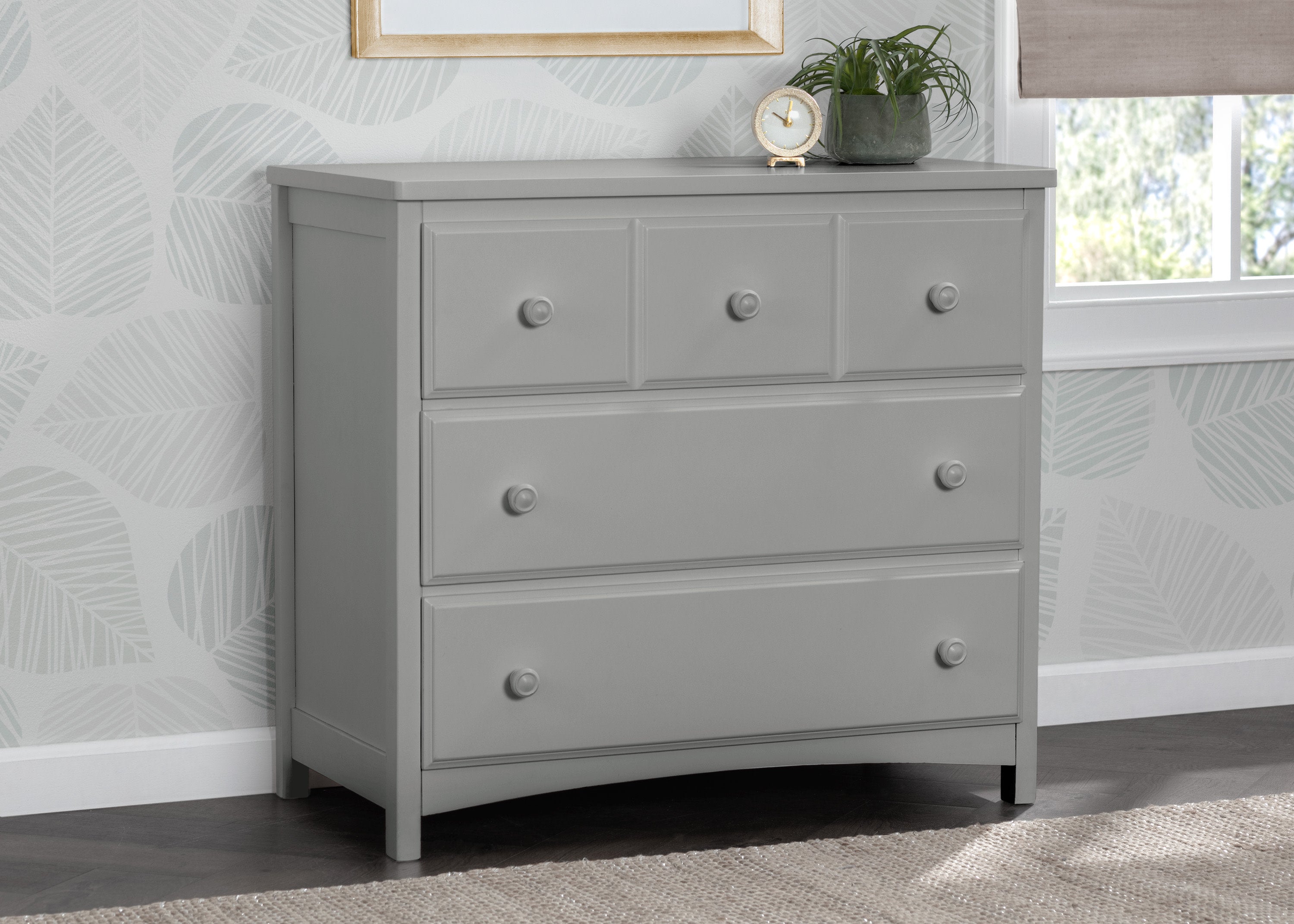 3 Drawer Dresser with Interlocking Drawers 3 Drawer Dresser with Interlocking Drawers