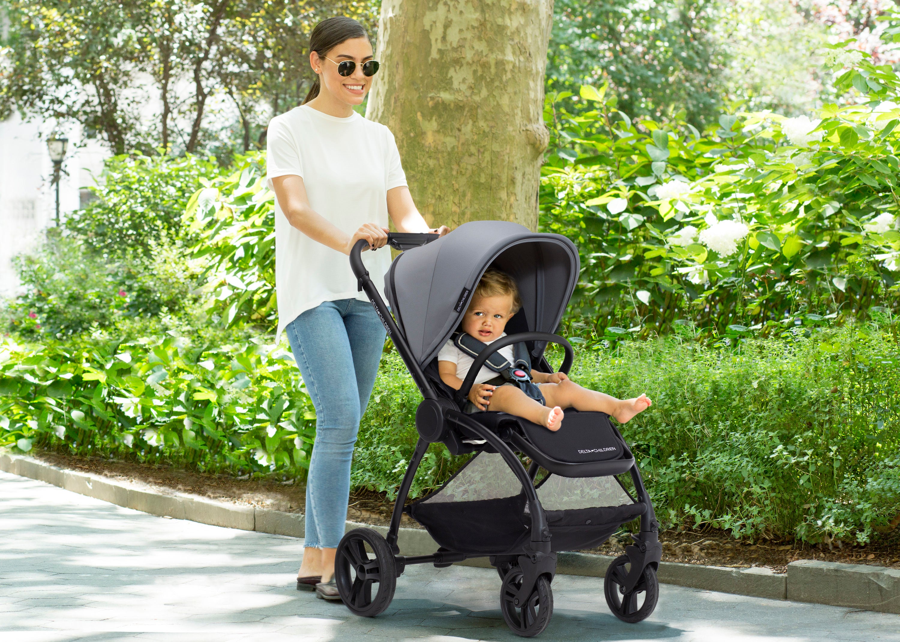 Revolve Reversible Stroller Delta Children