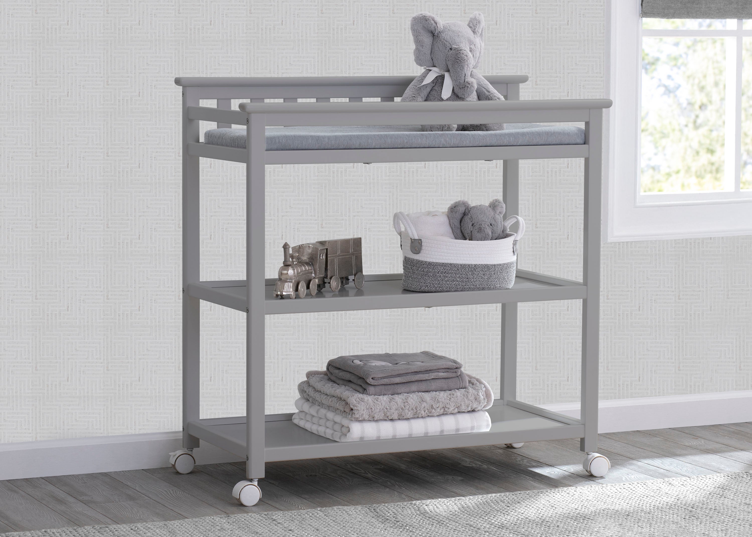 Delta children infant changing table deals