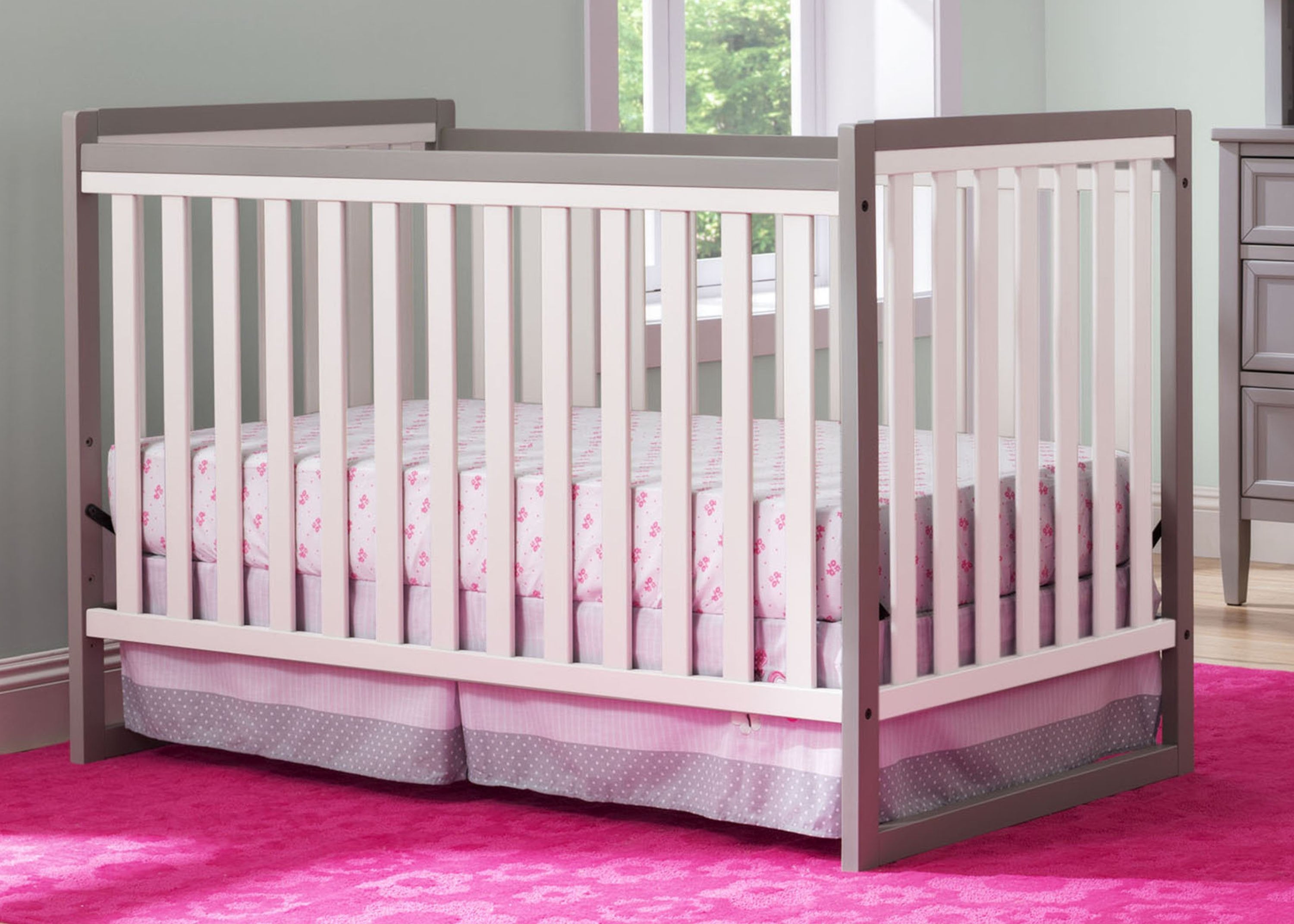 Urban Classic 3-in-1 Crib - Delta Children