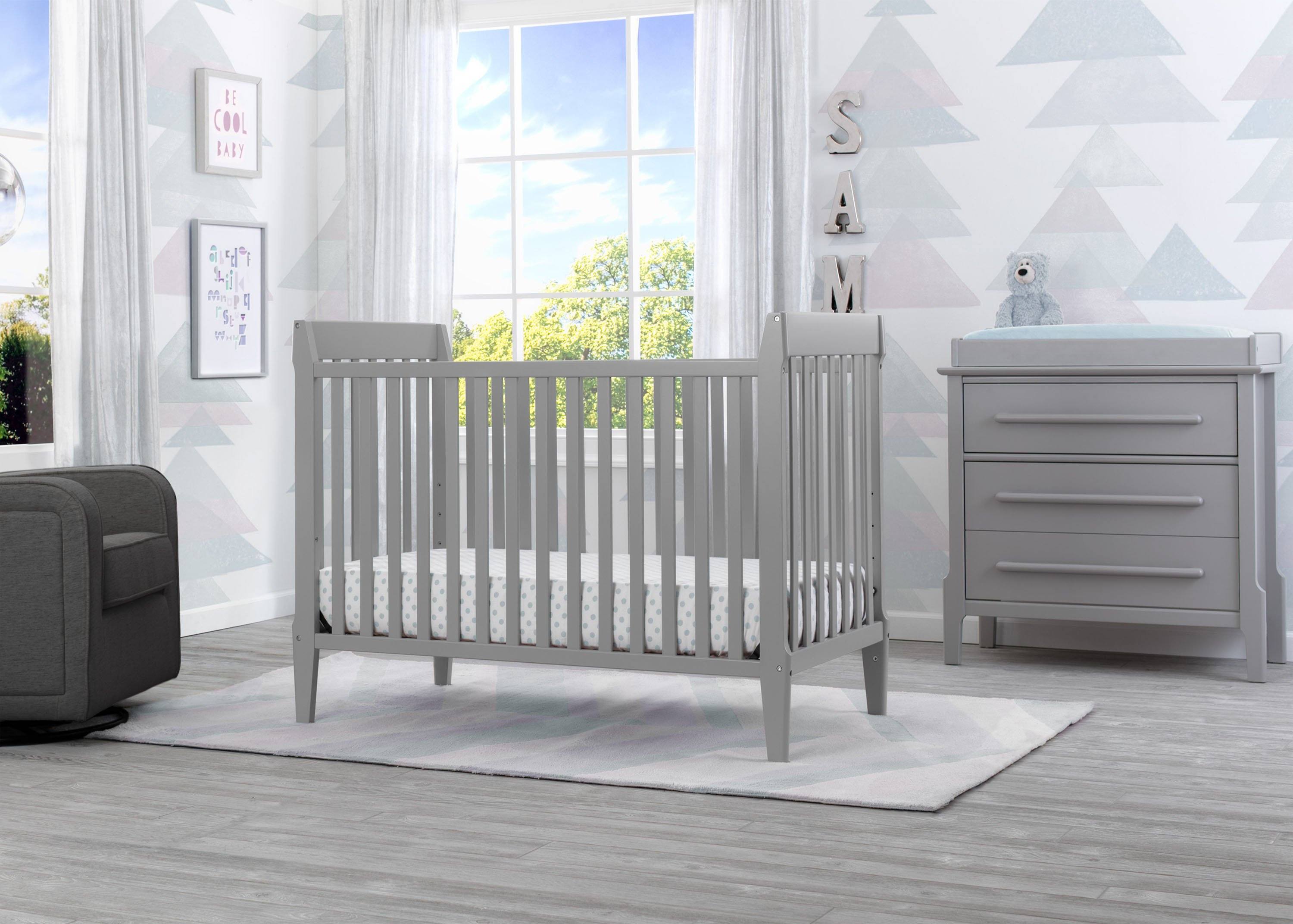 nanna樣 2つのセット Mid-Century Modern Classic 5-in-1 Convertible Crib - Delta