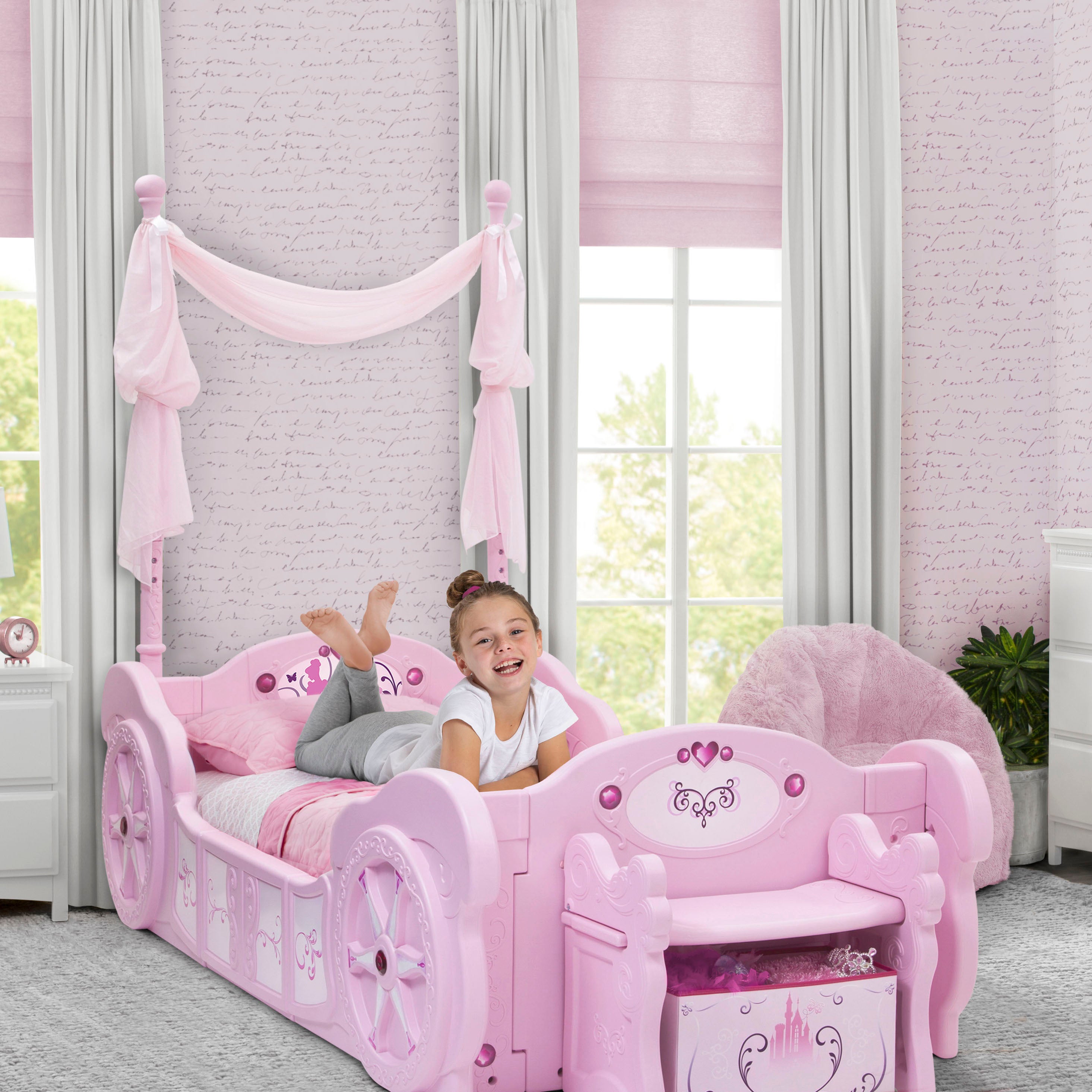 Rooms to go princess carriage bed hotsell