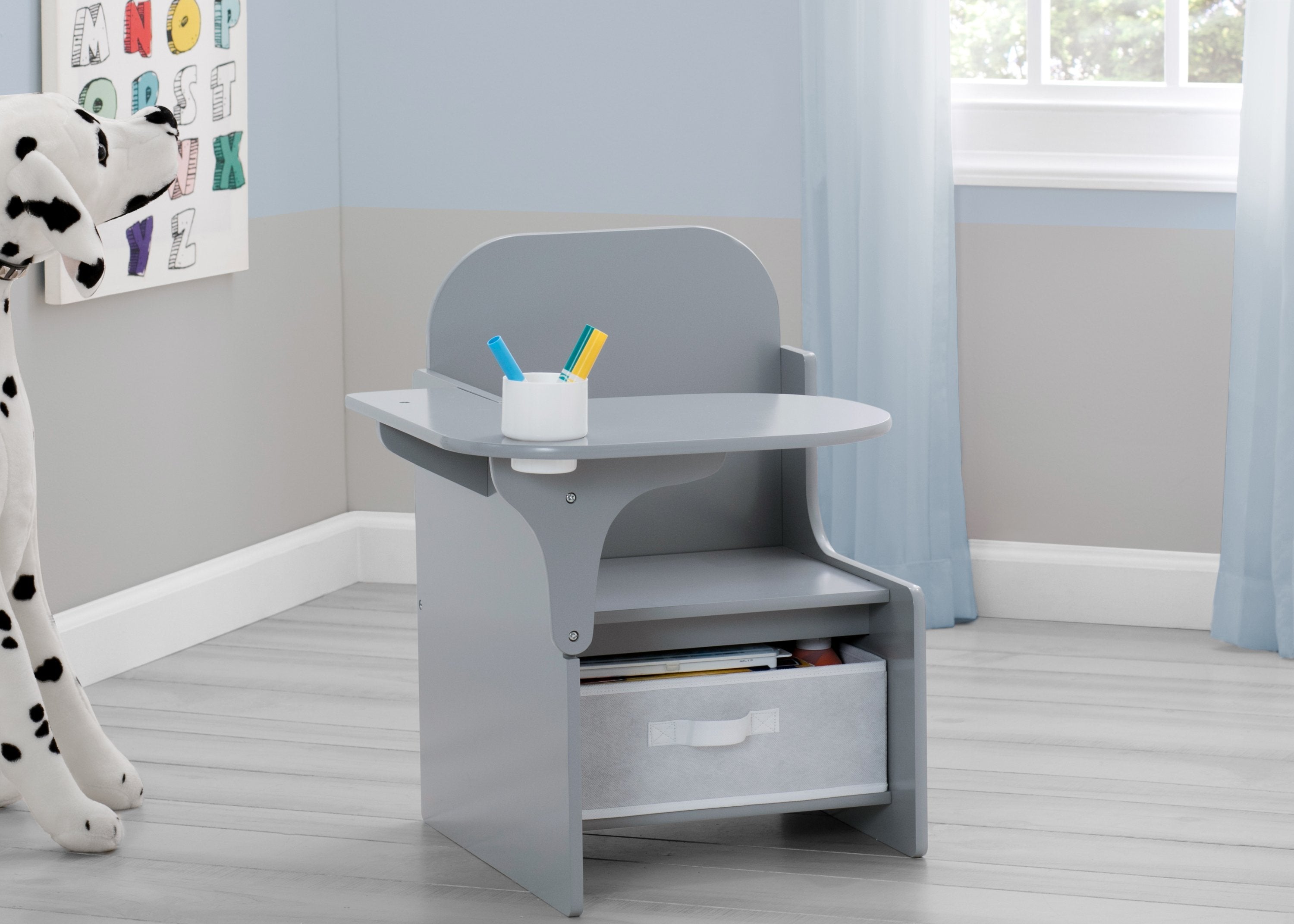 Delta childrens shop chair desk