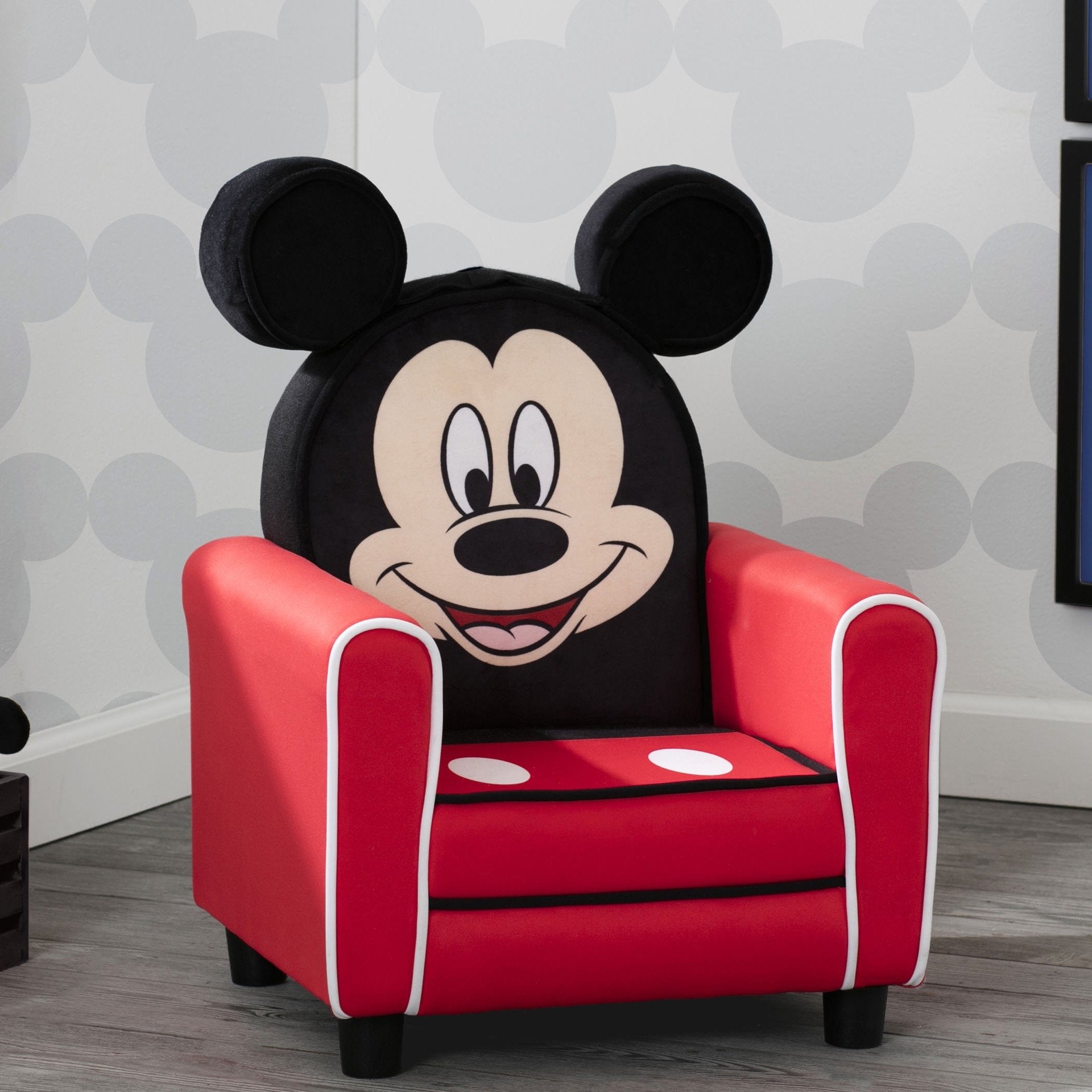 Mickey rocking chair top