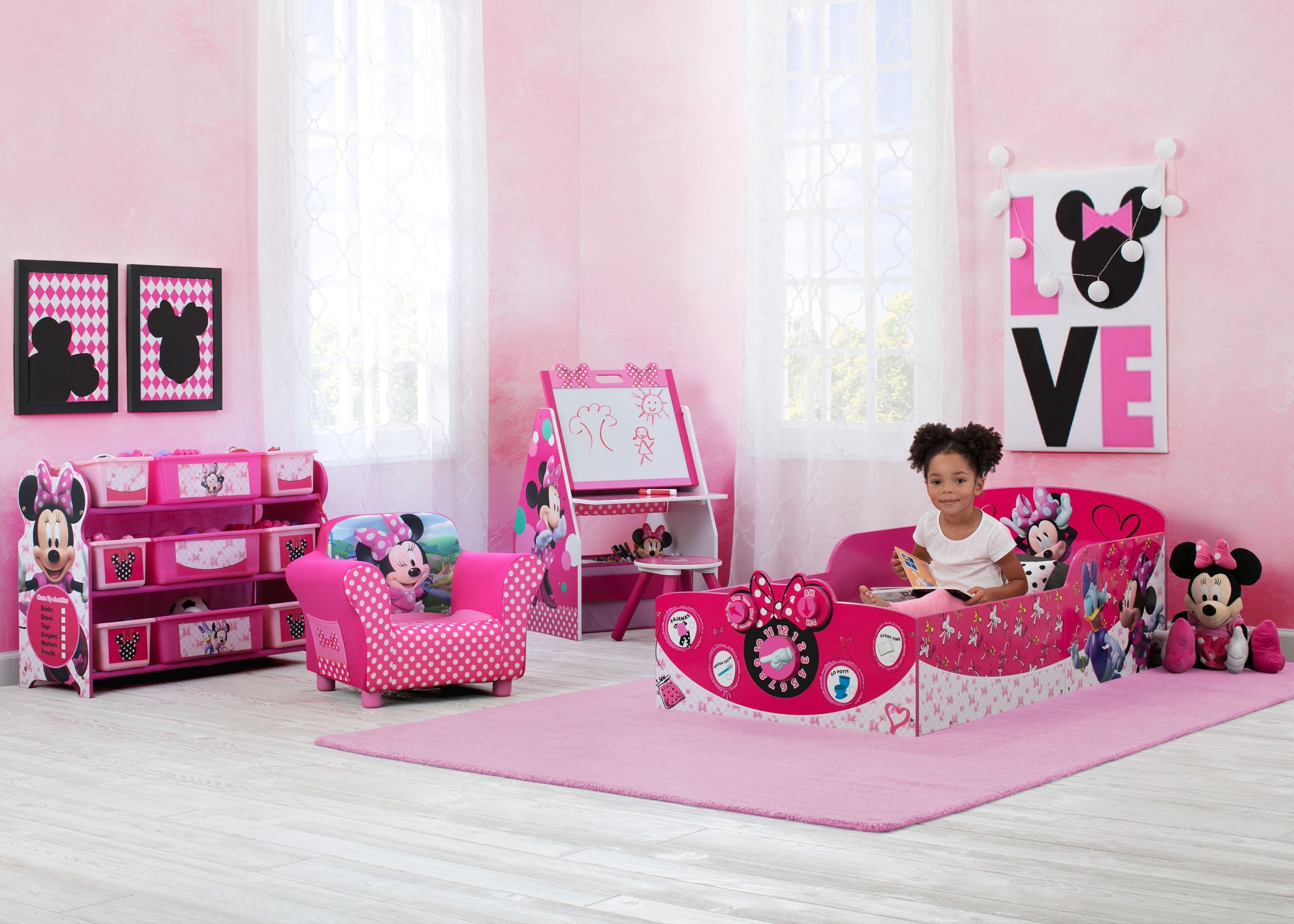 Minnie Mouse Interactive Wood Toddler Bed