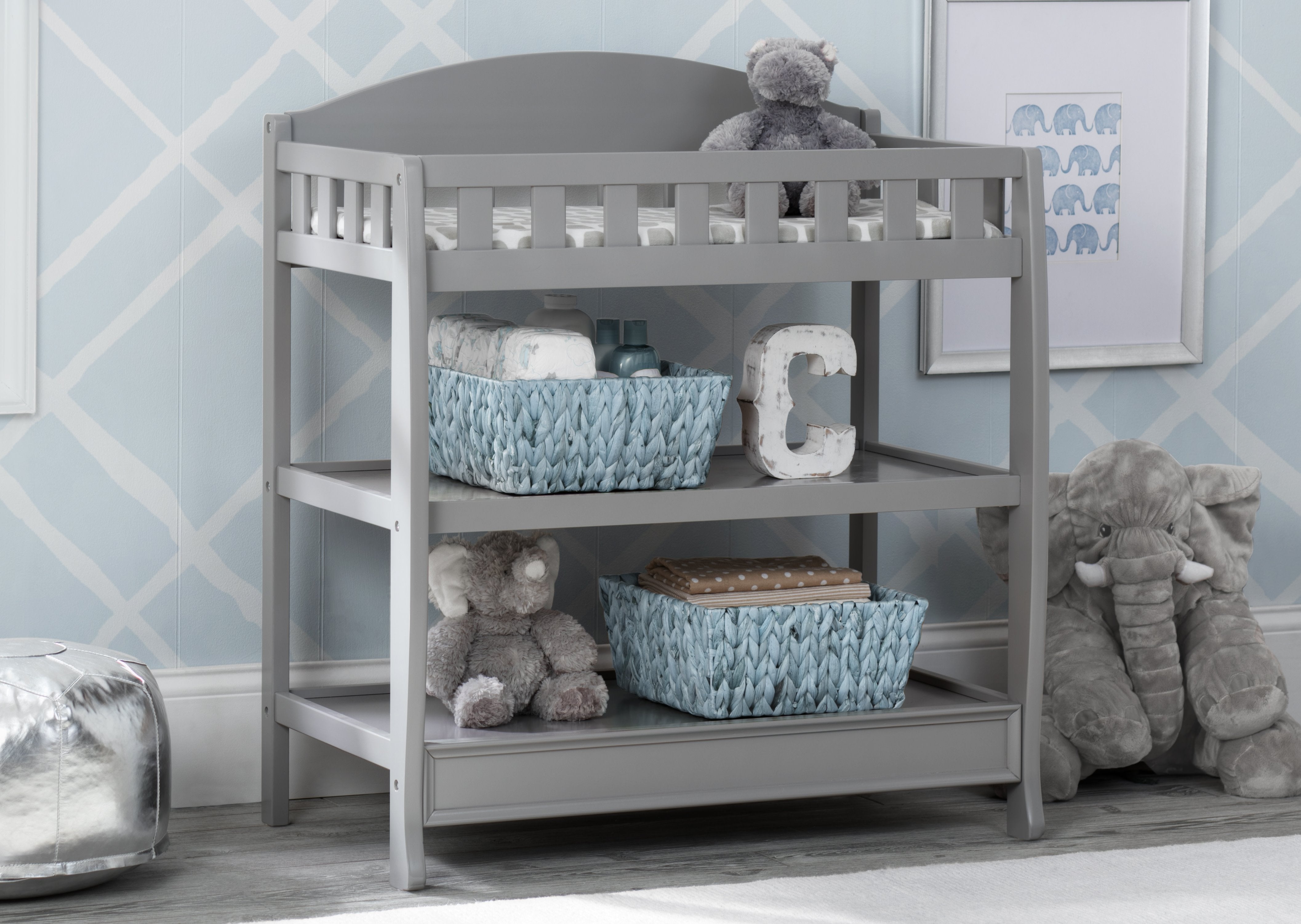 Wilmington Changing Table with Pad