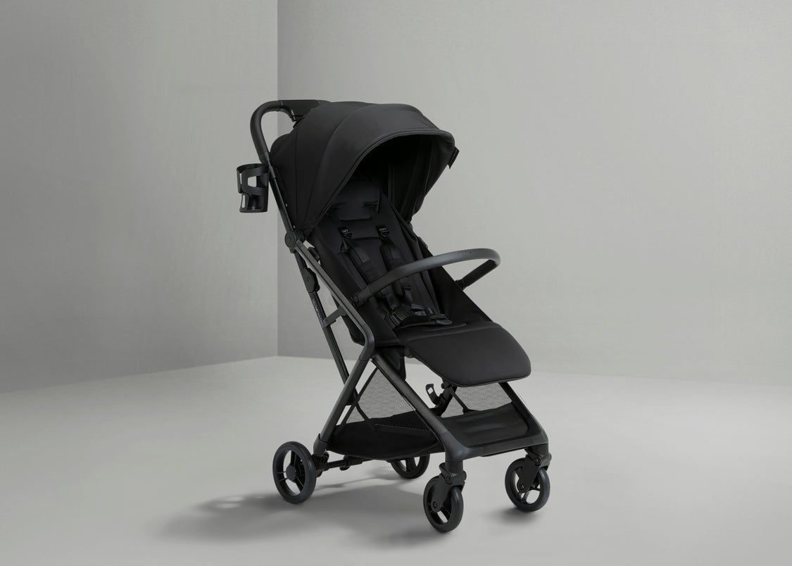 Black (001)