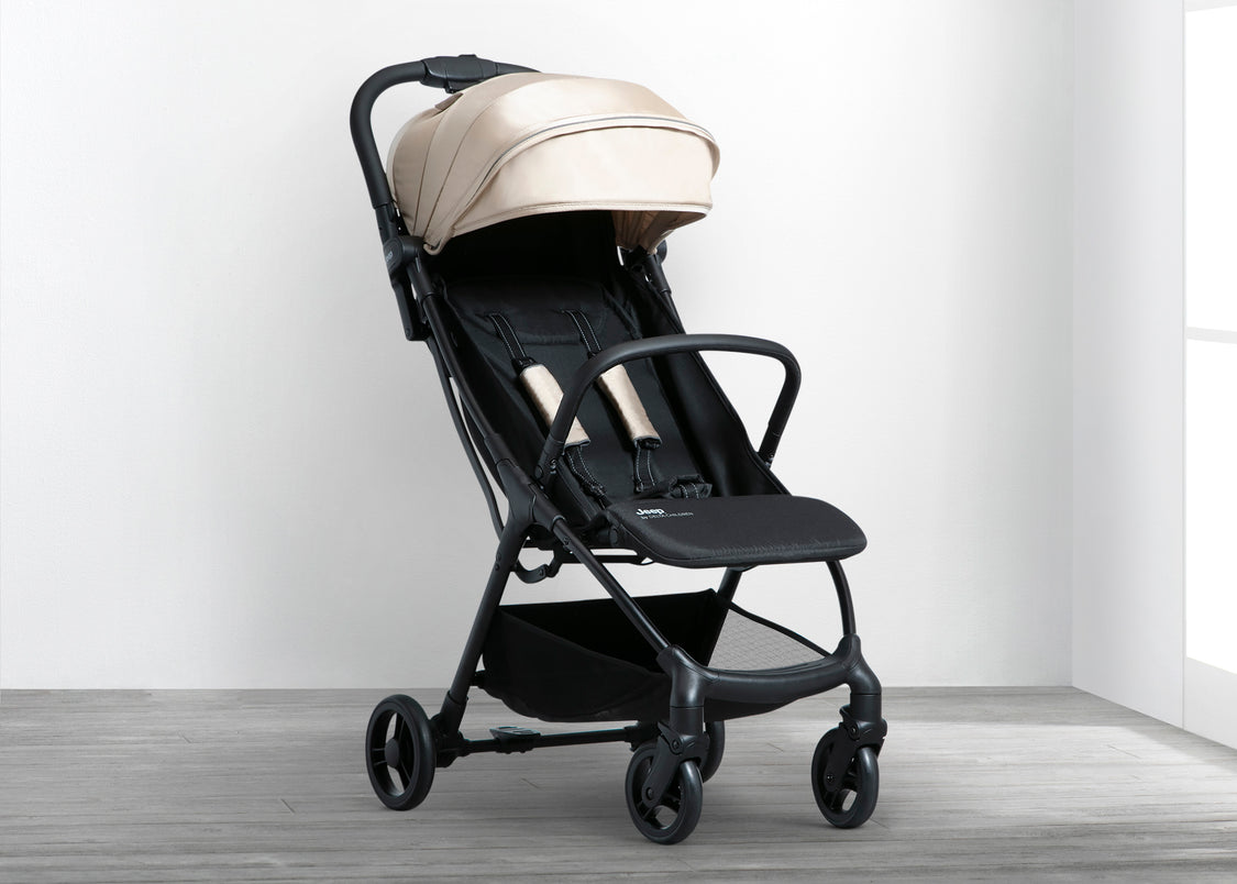 13275 2450 Jeep Altitude Travel Stroller Tan Tech Lifestyle 01