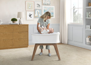 White (100) 0-Aero Smart Auto Glide Bassinet with Cry Detection & Bluetooth Wireless Technology