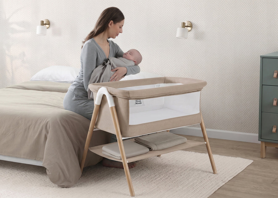 Tan Melange (2470) 10-Koi by the Bed Bassinet with Natural Beechwood Legs