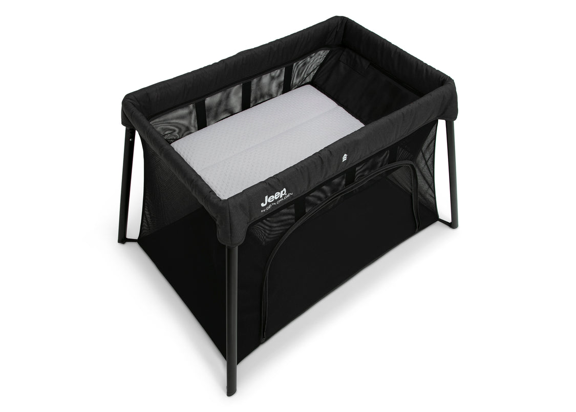 Black (001)