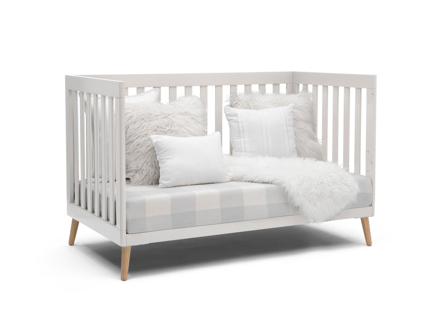 Bianca White with Natural (123) 12-Essex 4-in-1 Convertible Crib