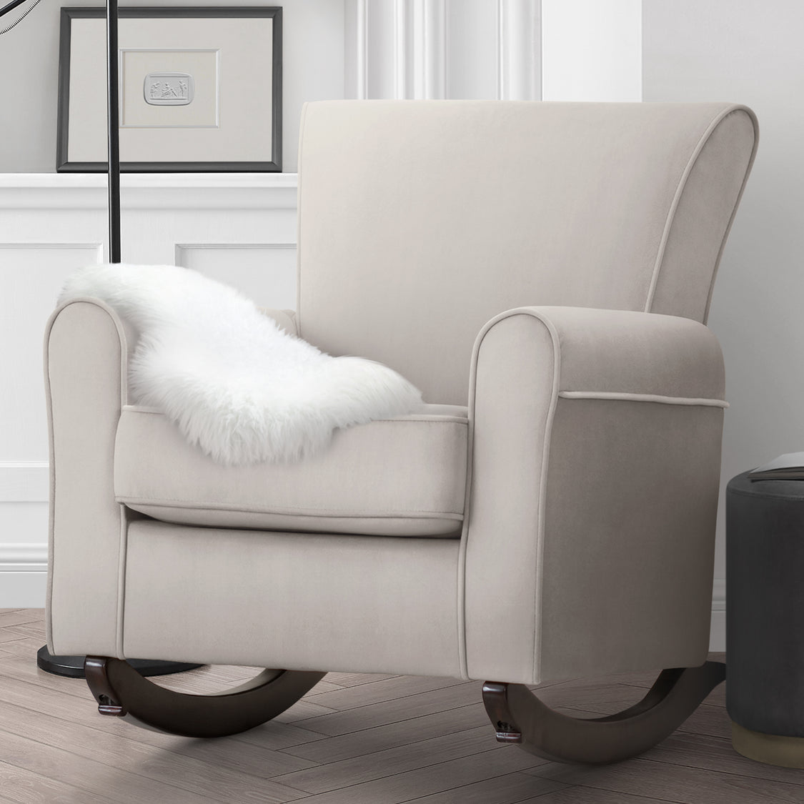 516510 1325 lancaster rocking chair linen w dark chocolate lifestyle 103