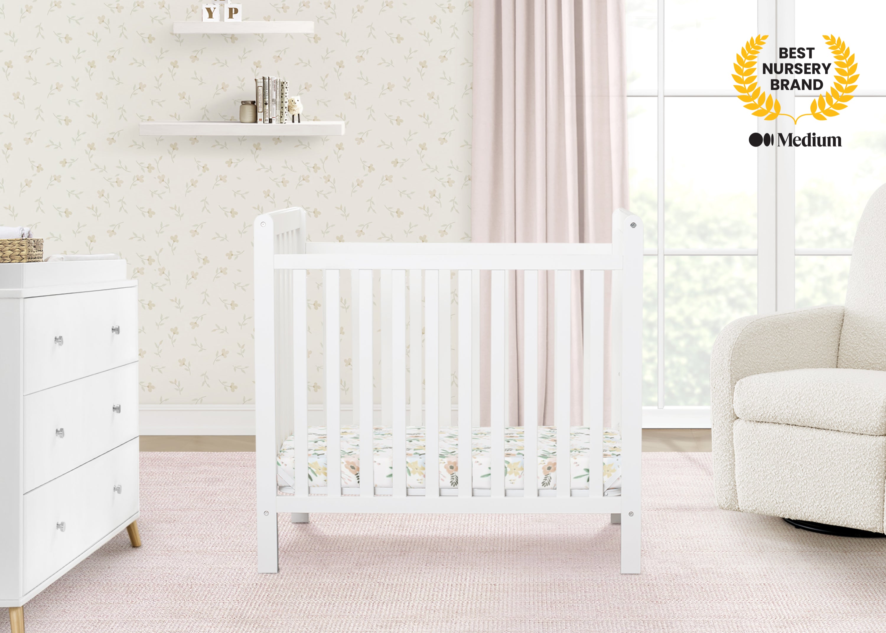 Classic Mini Crib with 2.75-inch Mattress - Convertible | Delta