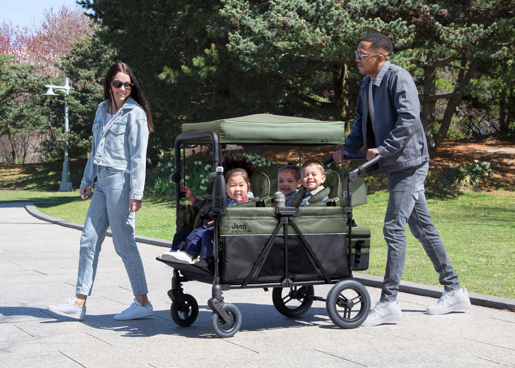 Jeep Wrangler Deluxe 4 Seater Stroller Wagon by Delta Children