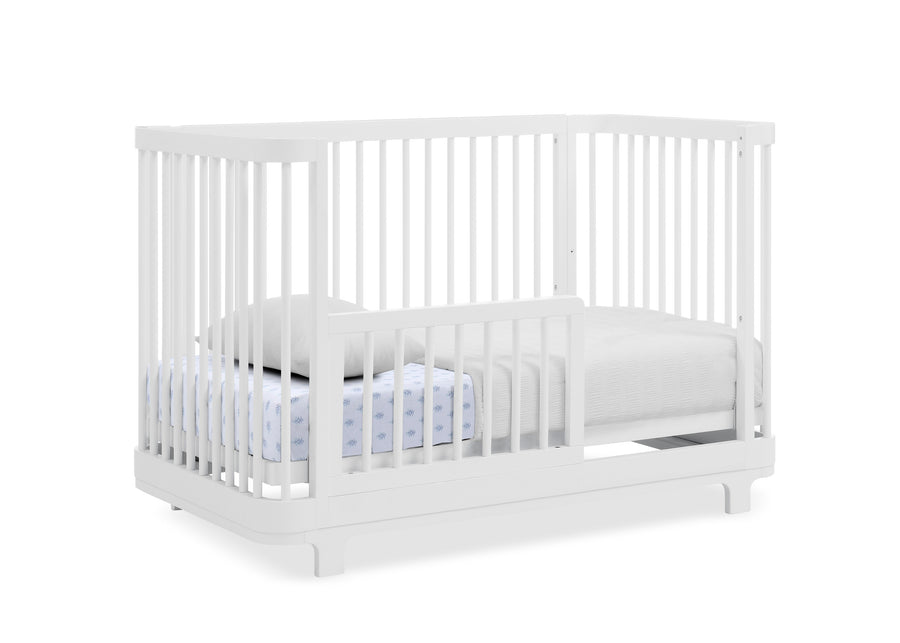 Bianca White (130) 28-Nest 4-in-1 Convertible Crib