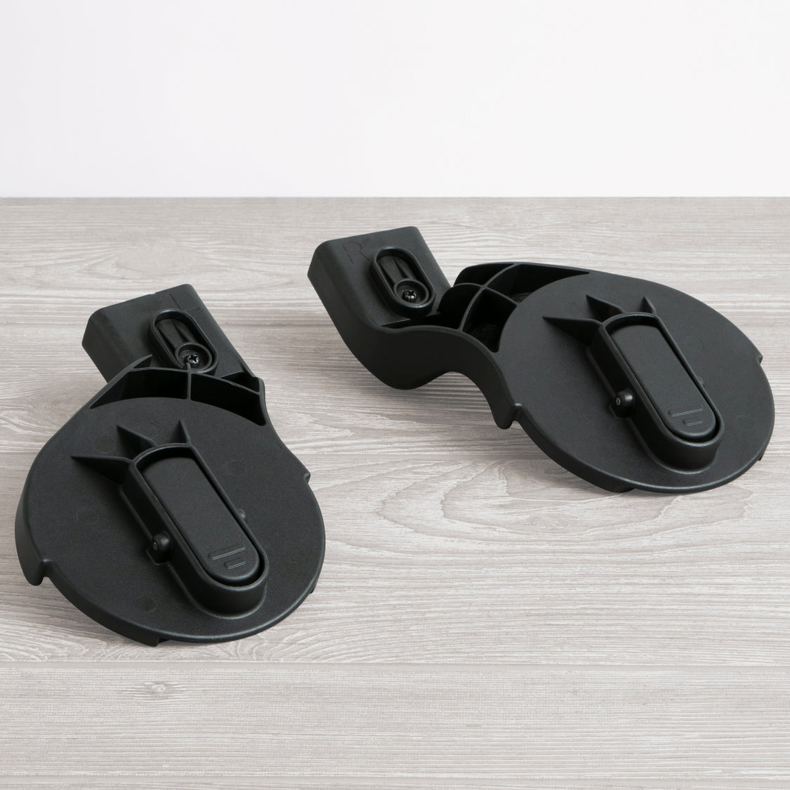A1901 001 Delta Revolve 5in1Adapter Lifestyle 102