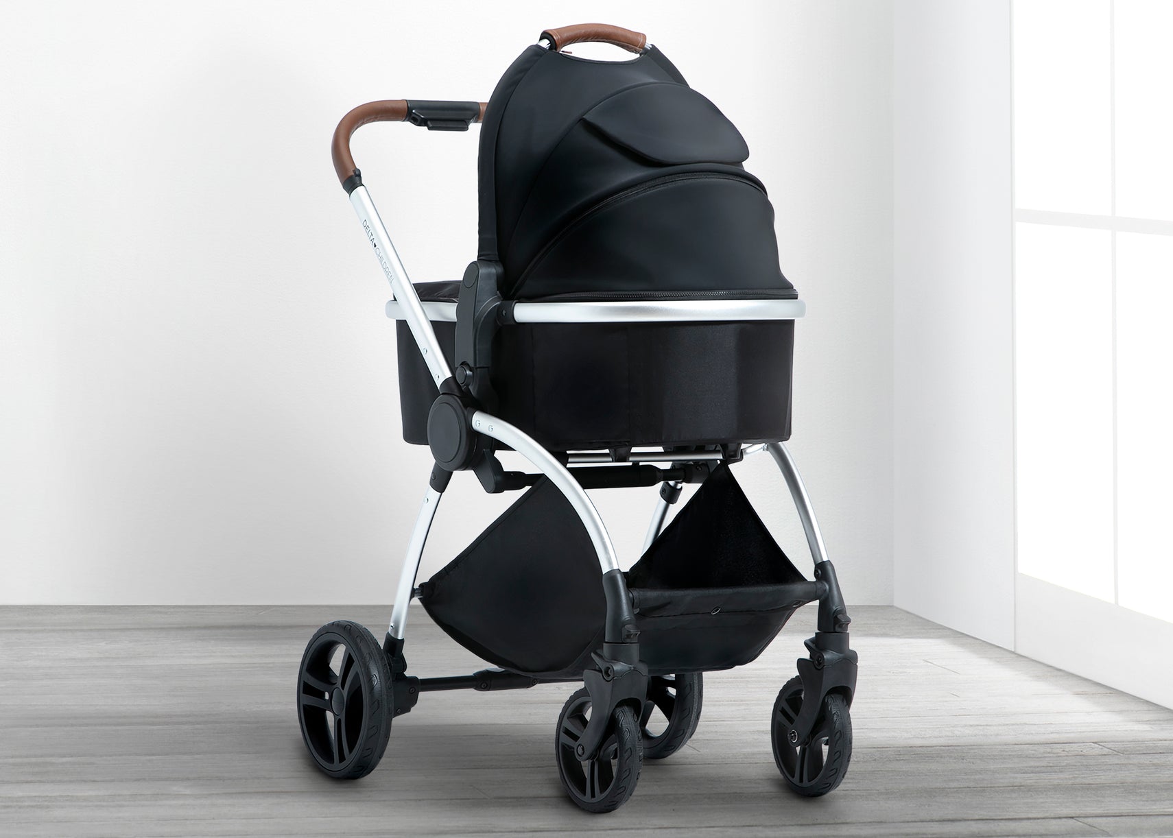 Black (001)