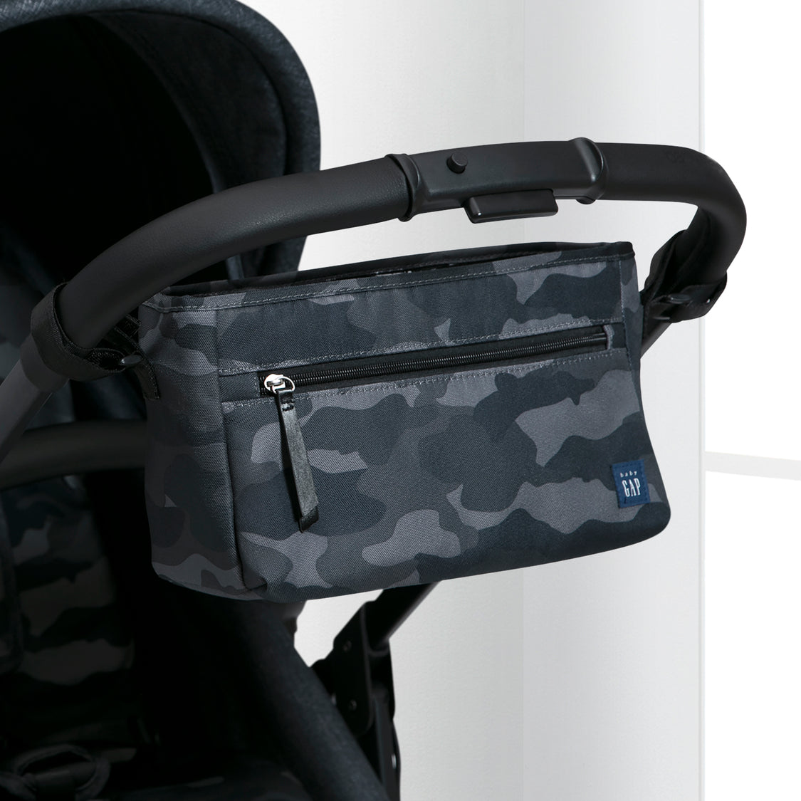 A1967 2358 Gap Parent Organizer Black Camo Lifestyle 101