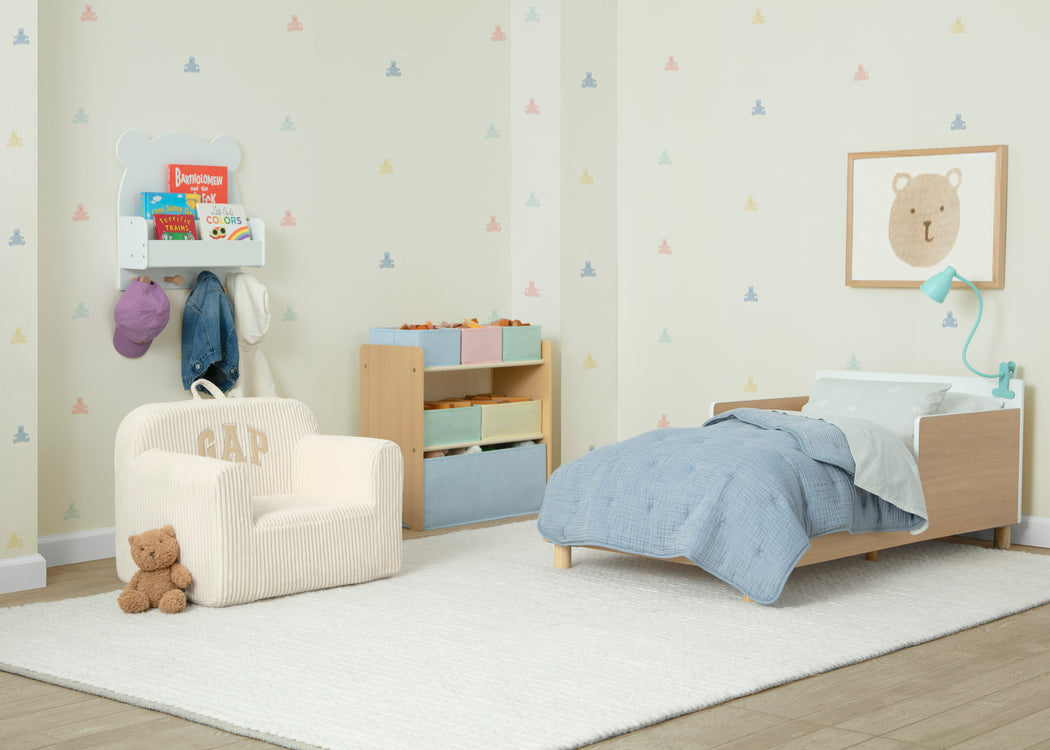 GapKids Wood Toddler Bed with Reversible HeadboardNatural with White (1685)