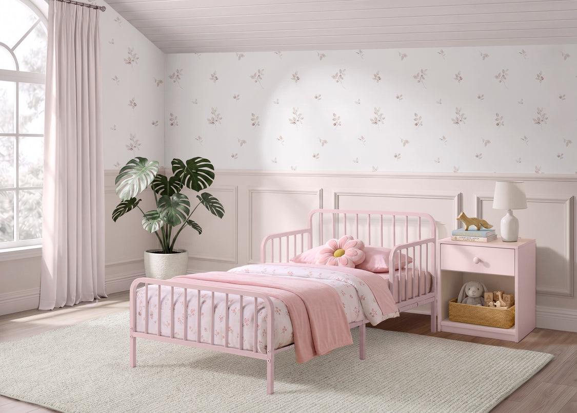 Finley Metal Toddler Bed with Spindles