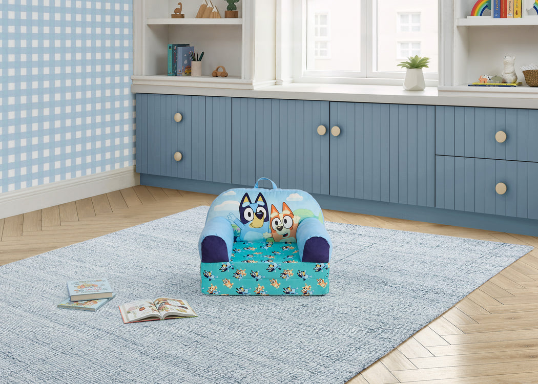 Bluey Cozee Buddy Flip-Out ChairBluey (1077)