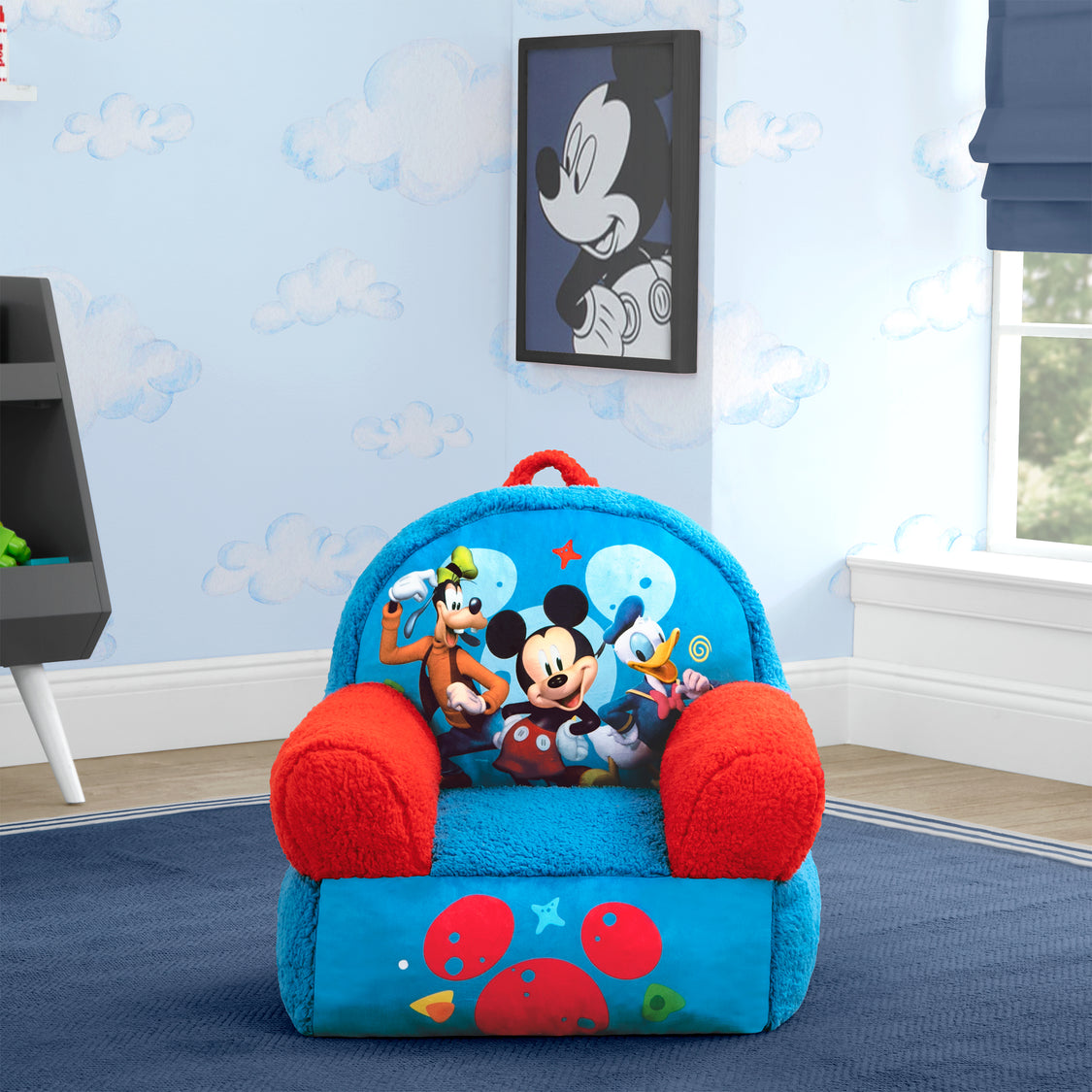FC85941MM 1055 cozee buddy chair mickey lifestyle 101