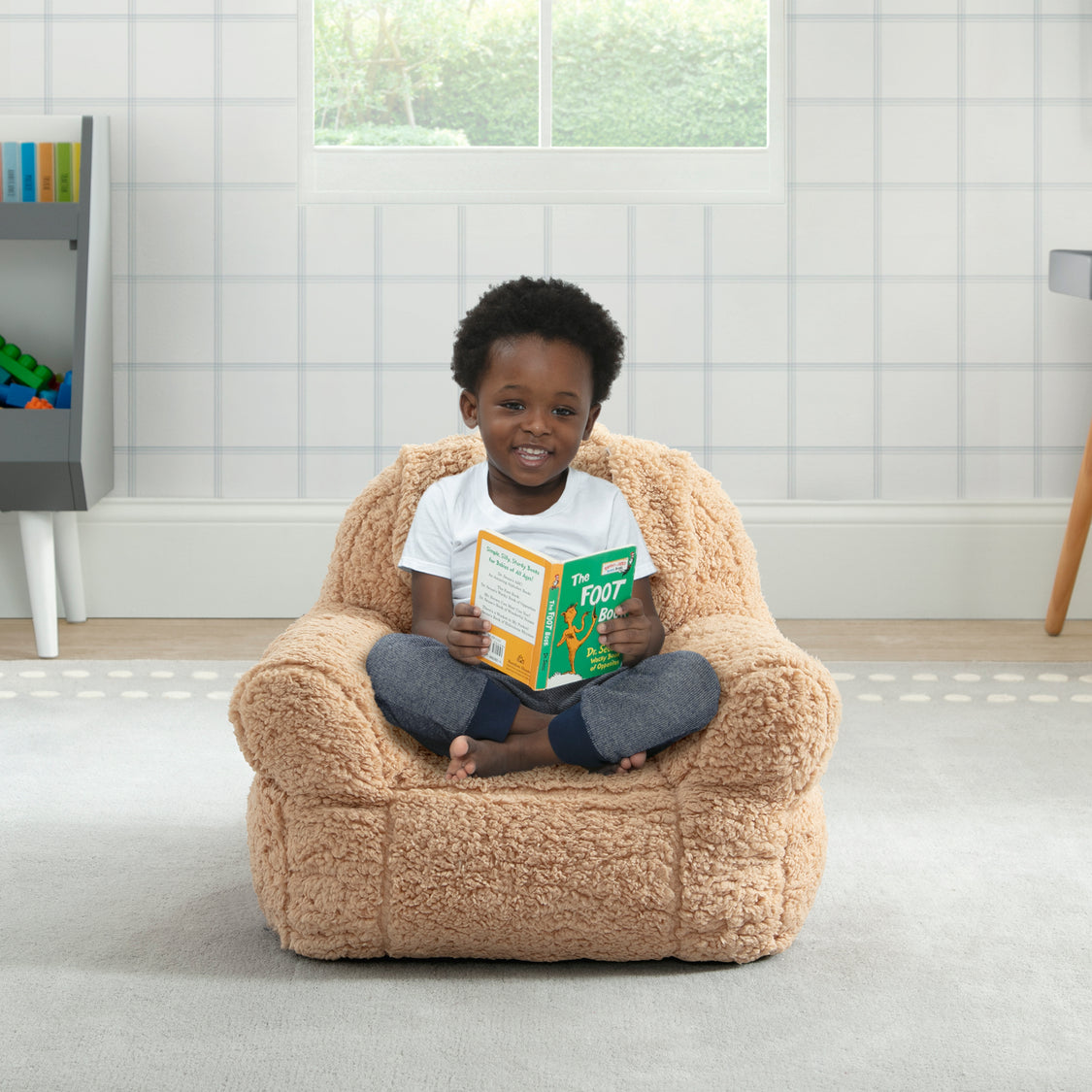 FC86002GN 1239 cozee buddy chair dog lifestyle 102