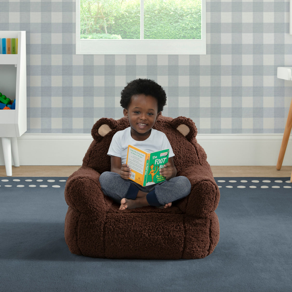 FC86003GN 1238 cozee buddy chair monkey lifestyle 102