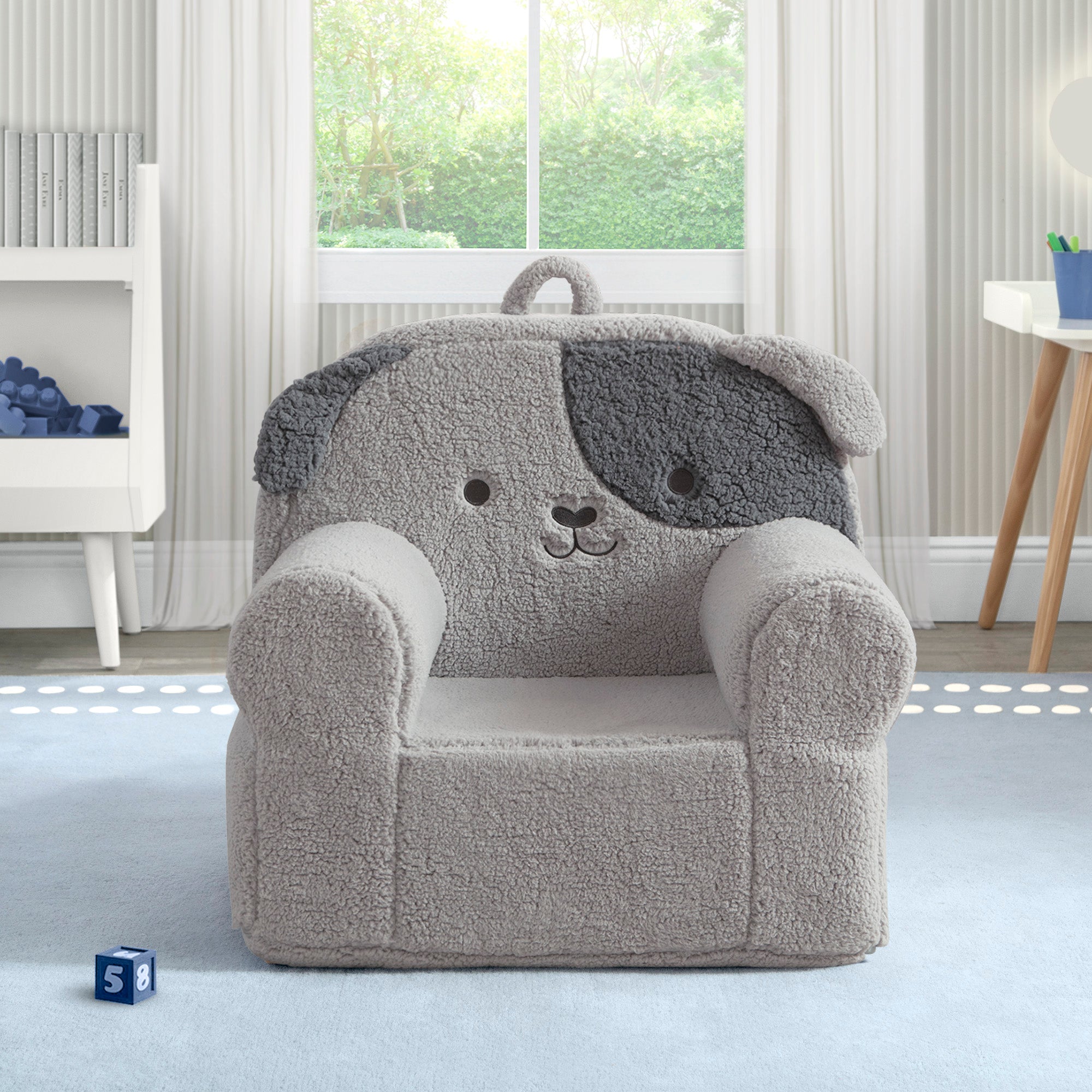 Deluxe Cozee Dog Chair | Delta Children