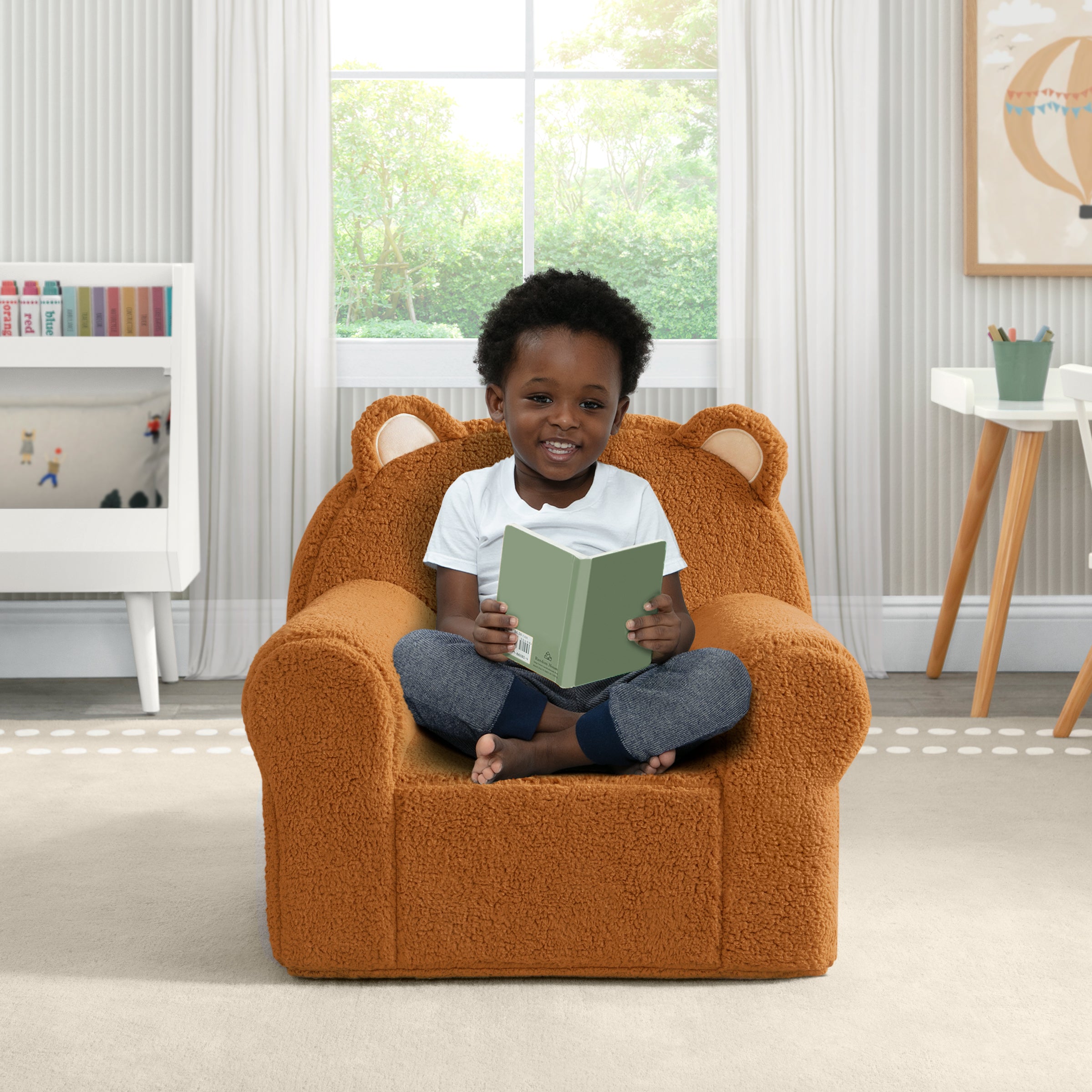 BEAR　ソファ Deluxe Cozee Teddy Bear Chair | Delta Children