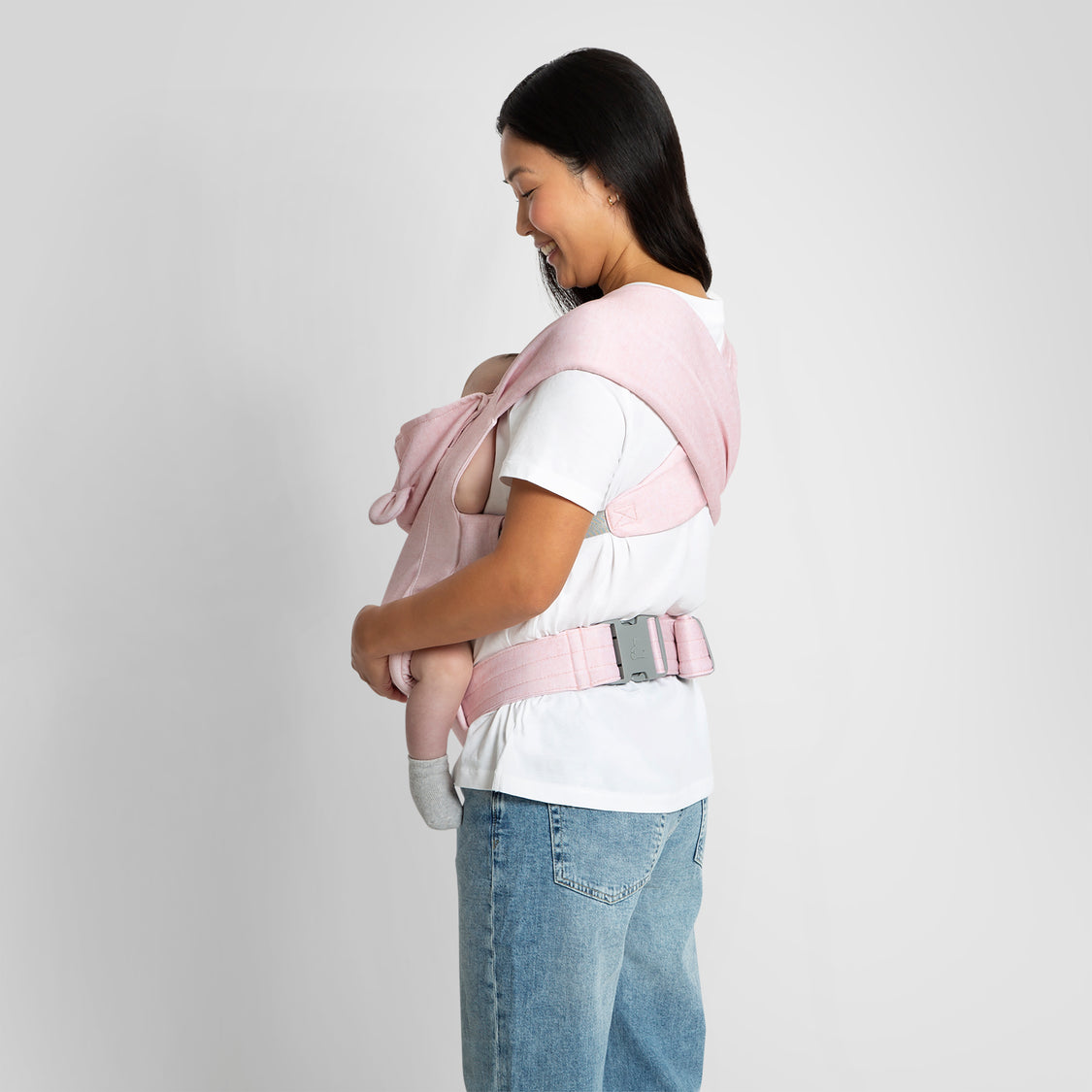 NU86605GP 1271 Gap Baby Carrier Blush Lifestyle 105