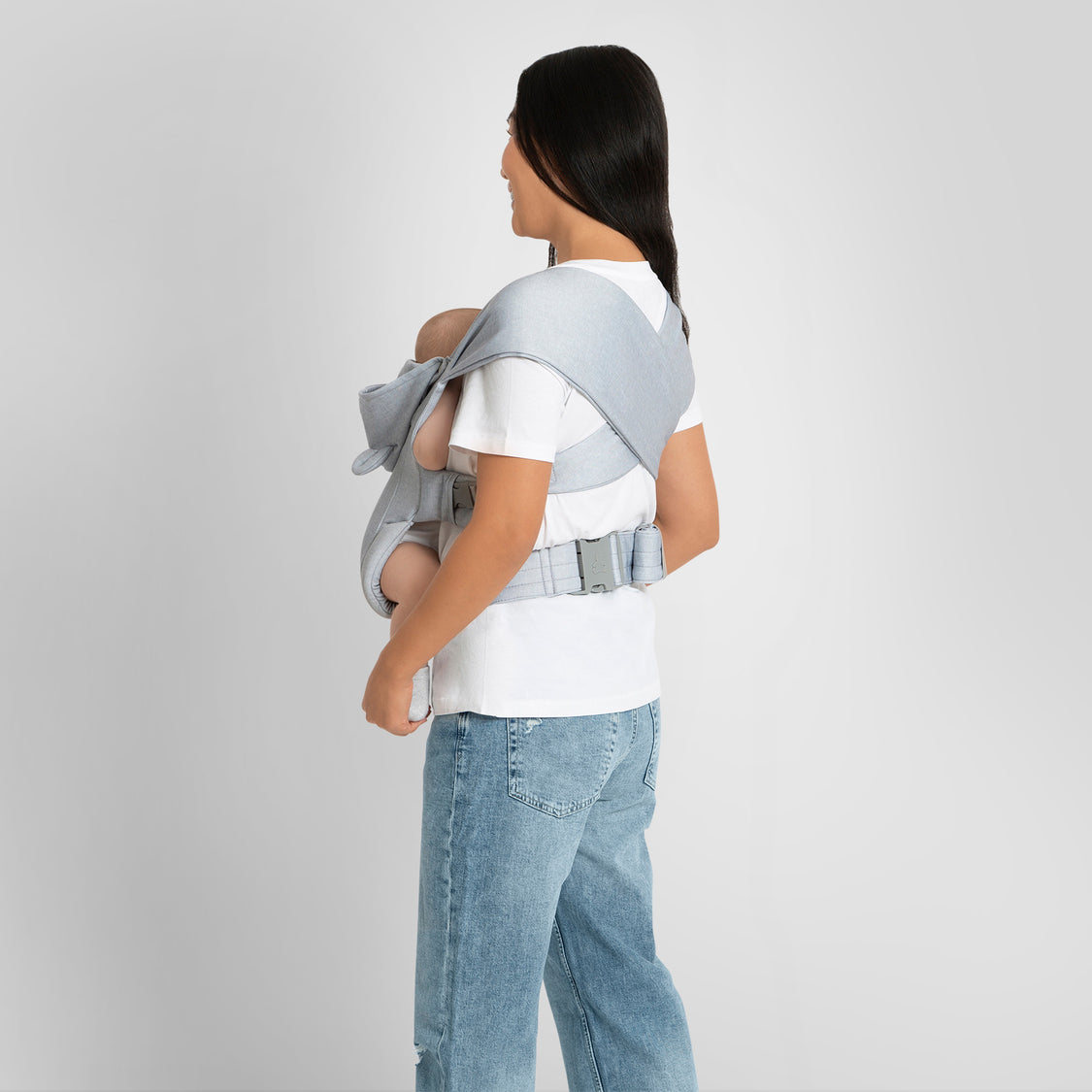 NU86605GP 1273 Gap Baby Carrier Grey Lifestyle 105