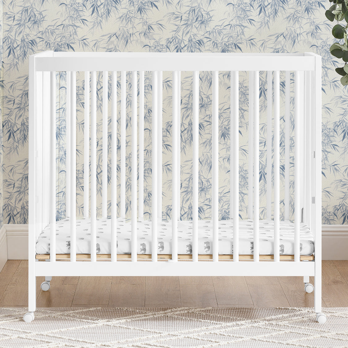 Mia Portable Folding Mini Crib with 1.5-Inch Mattress