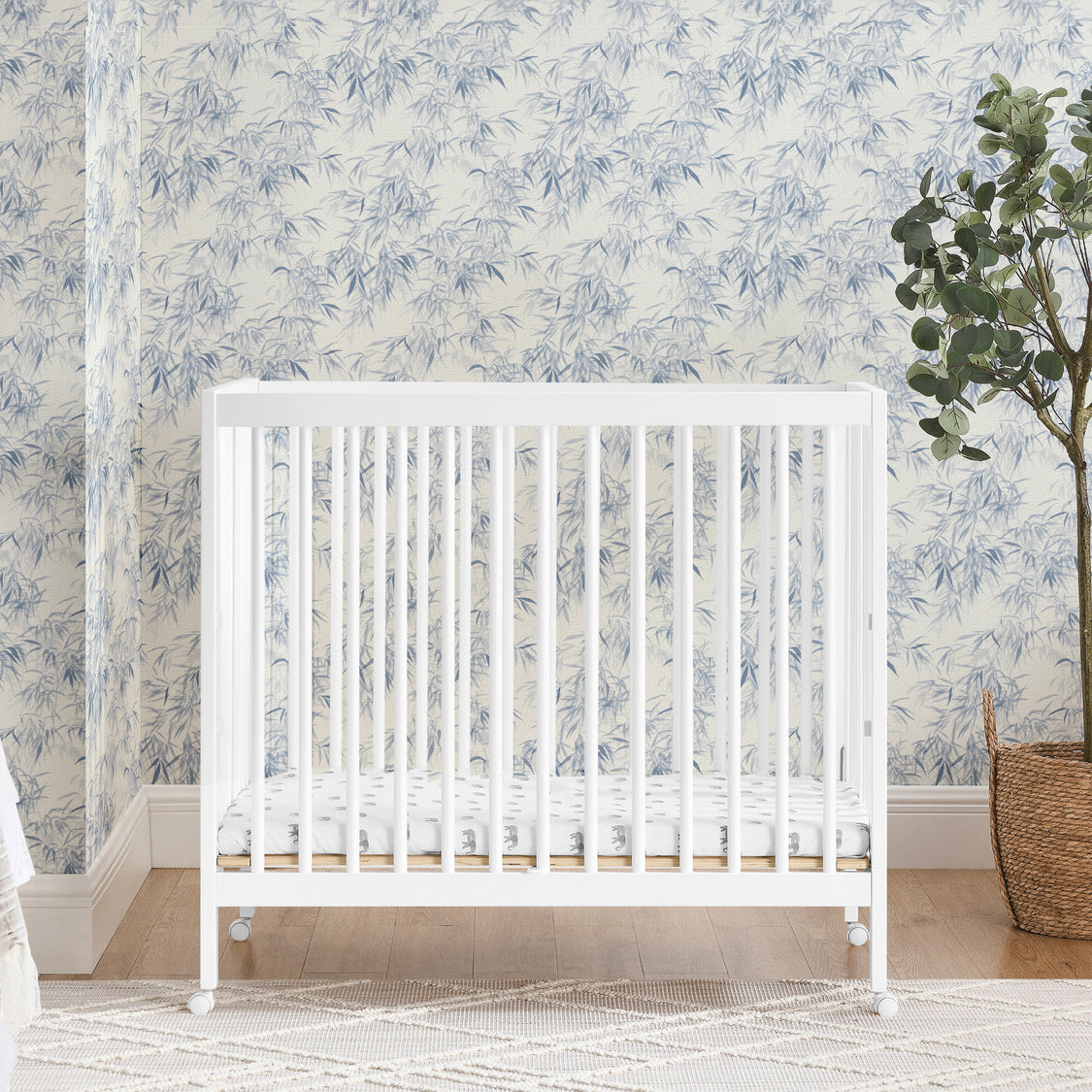 Mia Portable Folding Mini Crib with 1.5-Inch Mattress