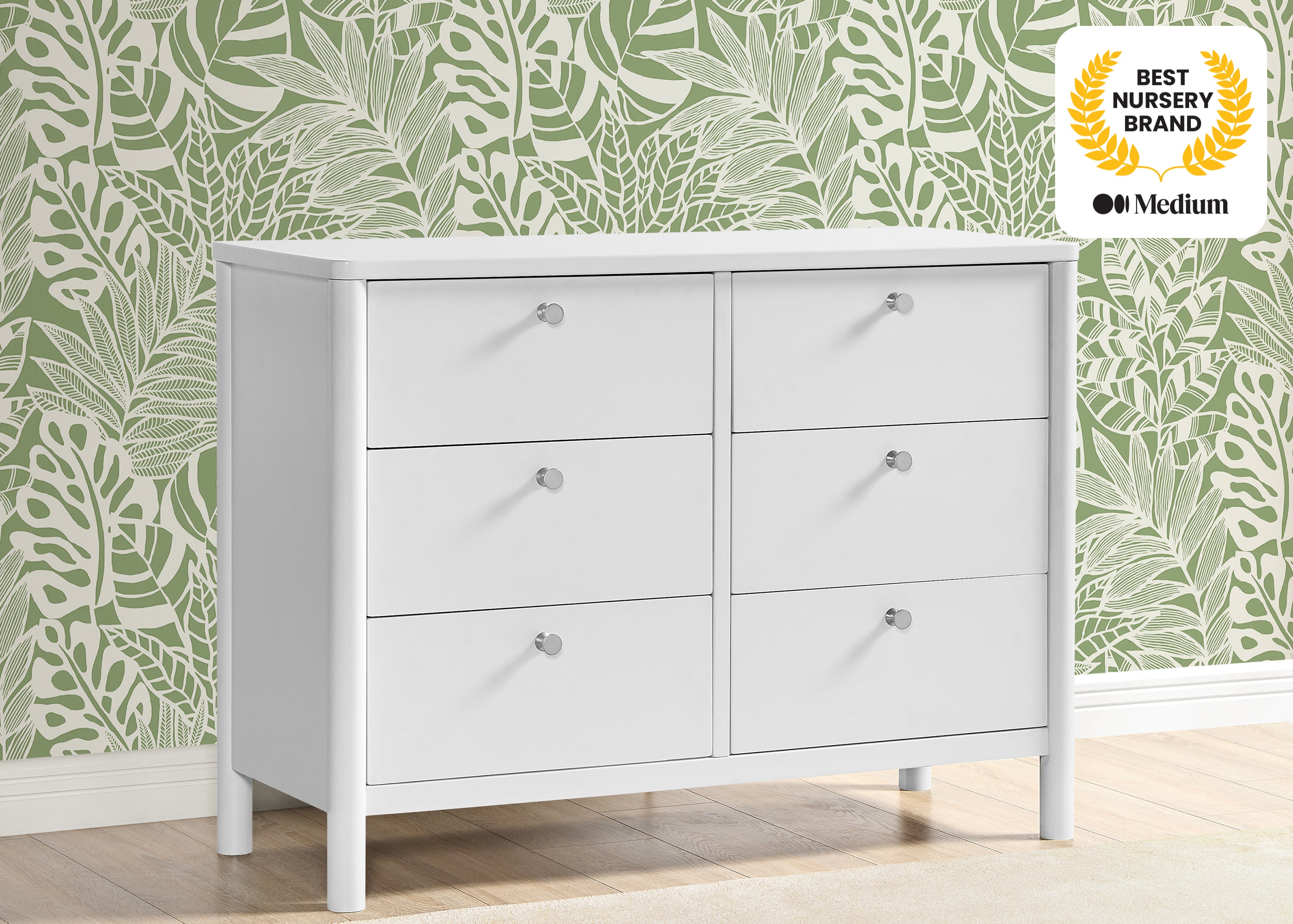 ヘーグル　マンスリーCD Brooks 6 Drawer Dresser with Interlocking Drawers | Delta Children