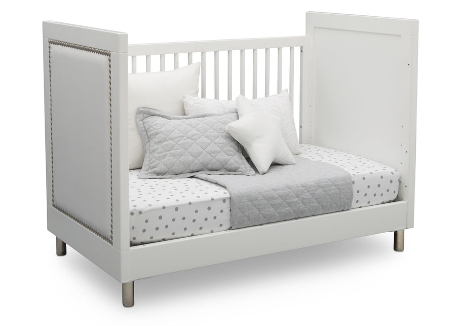 Bianca White (1321) 13-Avery 3-in-1 Convertible Crib