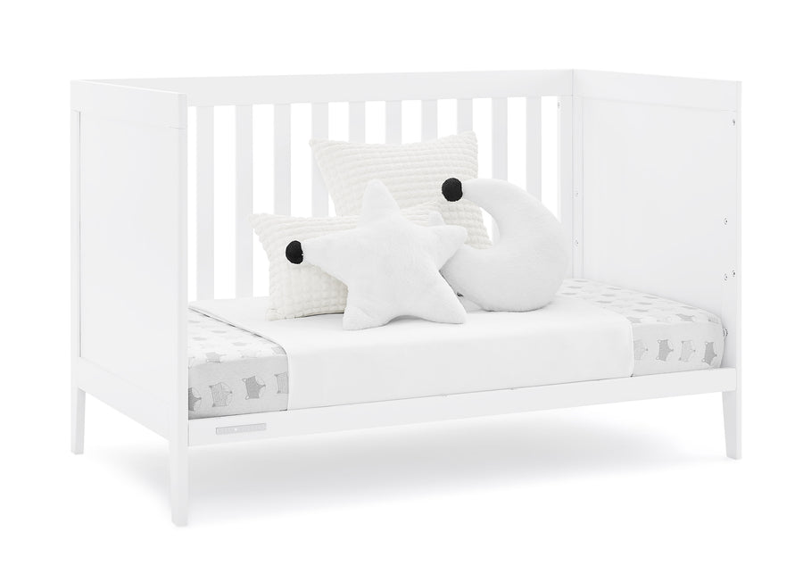 Bianca White (130) 13-Hayes 4-in-1 Convertible Crib