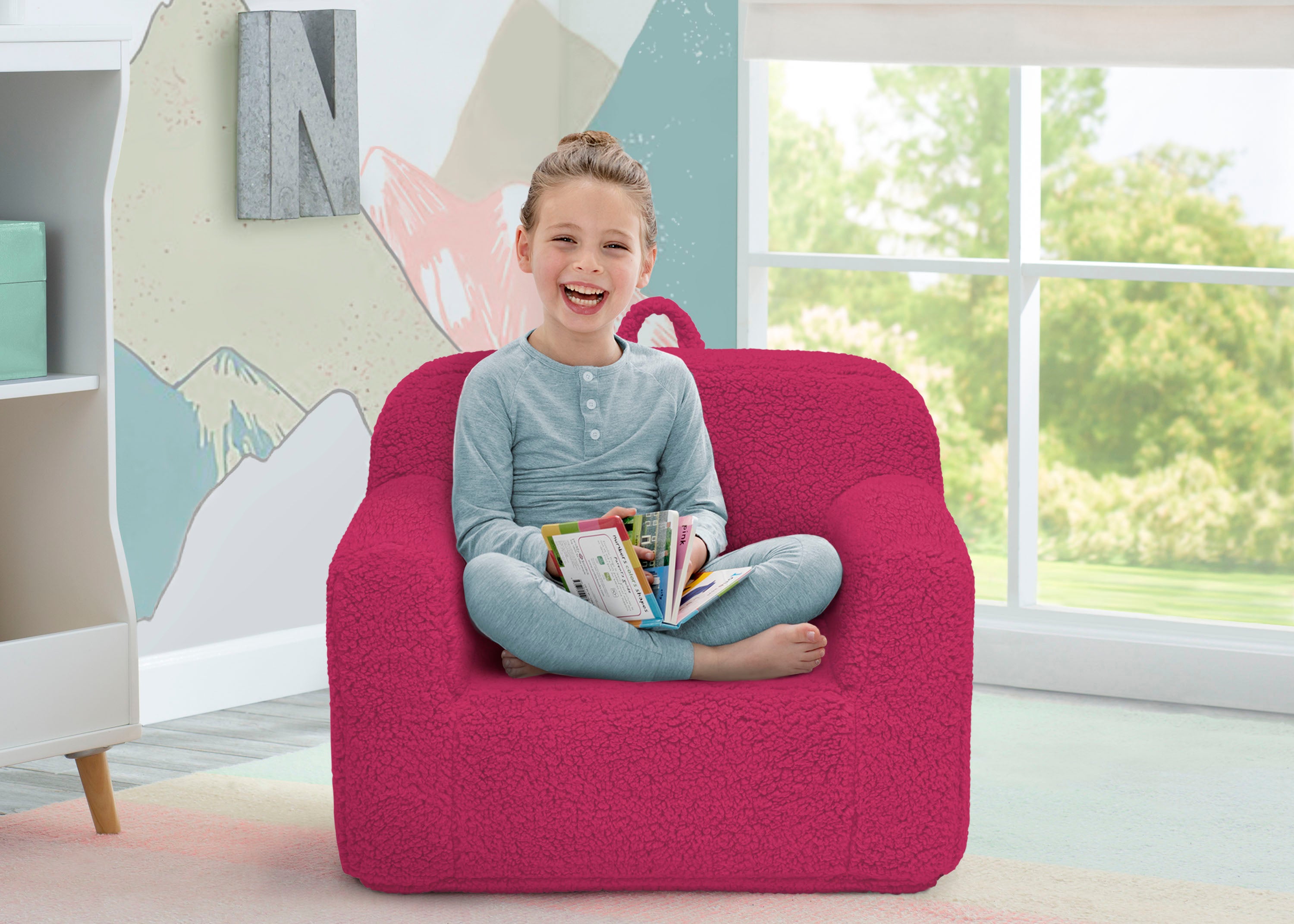 Cozee Sherpa Chair for Kids - Delta Children