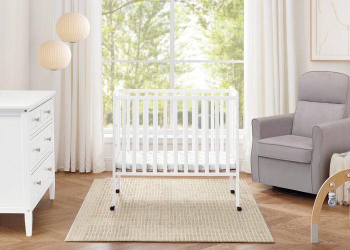 Lee Portable Folding Mini Crib with 1.5-Inch MattressBianca White (130)