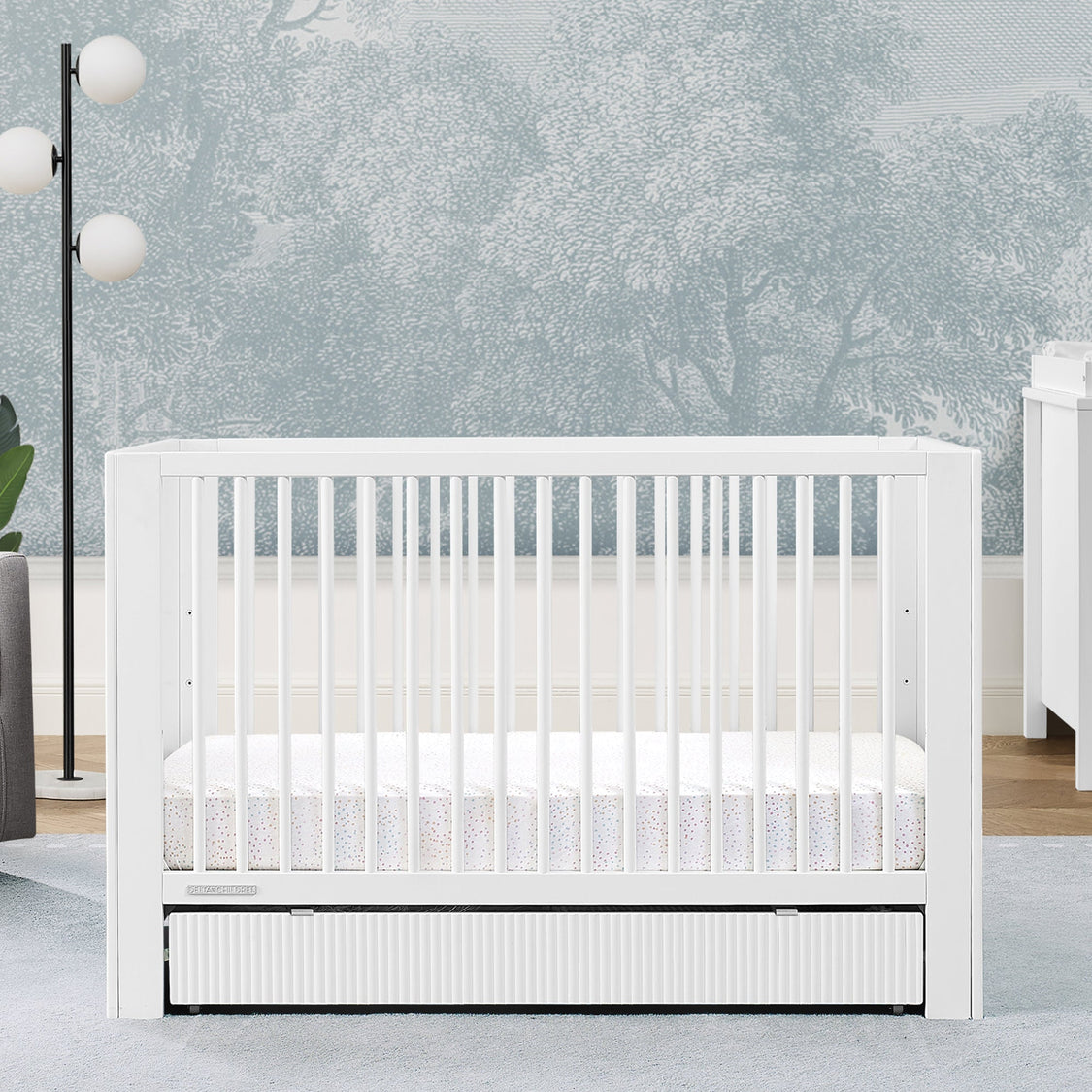 Cassie 4-in-1 Convertible Crib with Underdrawer