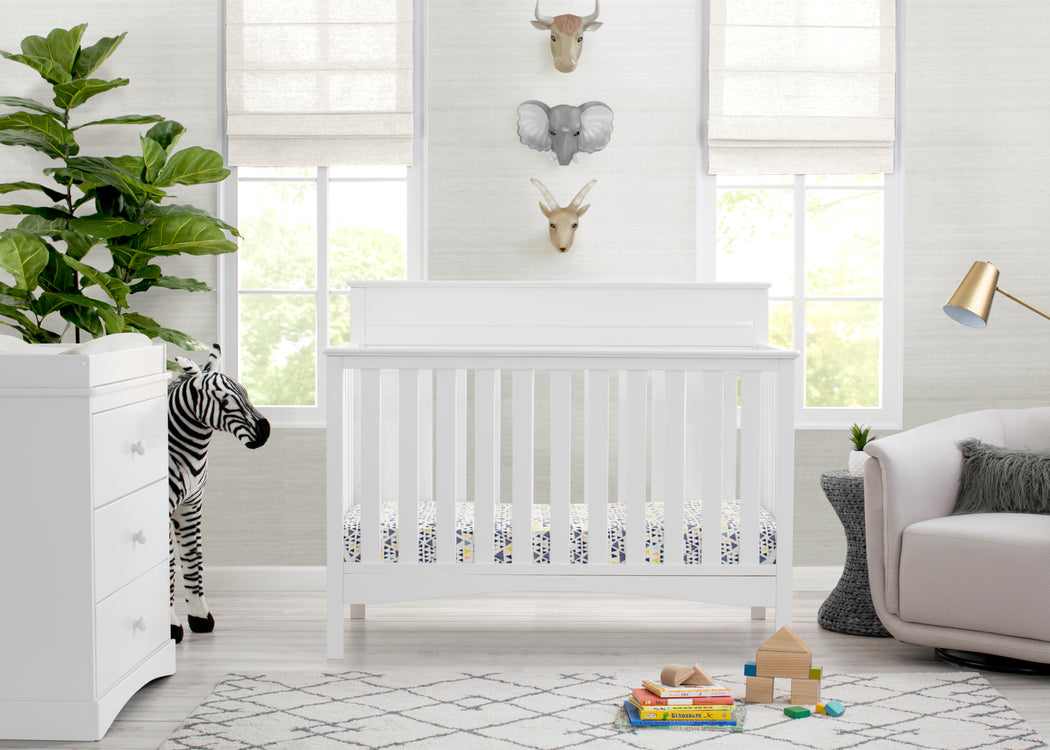 Skylar 6-in-1 Convertible CribBianca White (130)